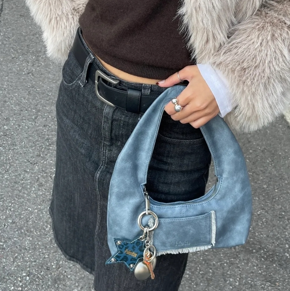 （預購）hieta Baby Tina 口袋鉚釘肩背包