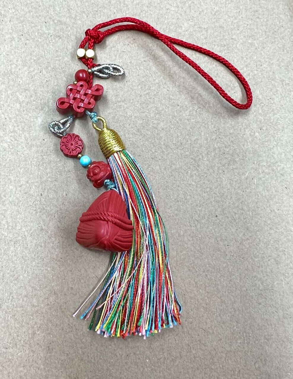 [S] GEMZ & CO CINN CINNABAR DUMPLING/LION HEAD HANGING DISPLAY, C90 (C90)
