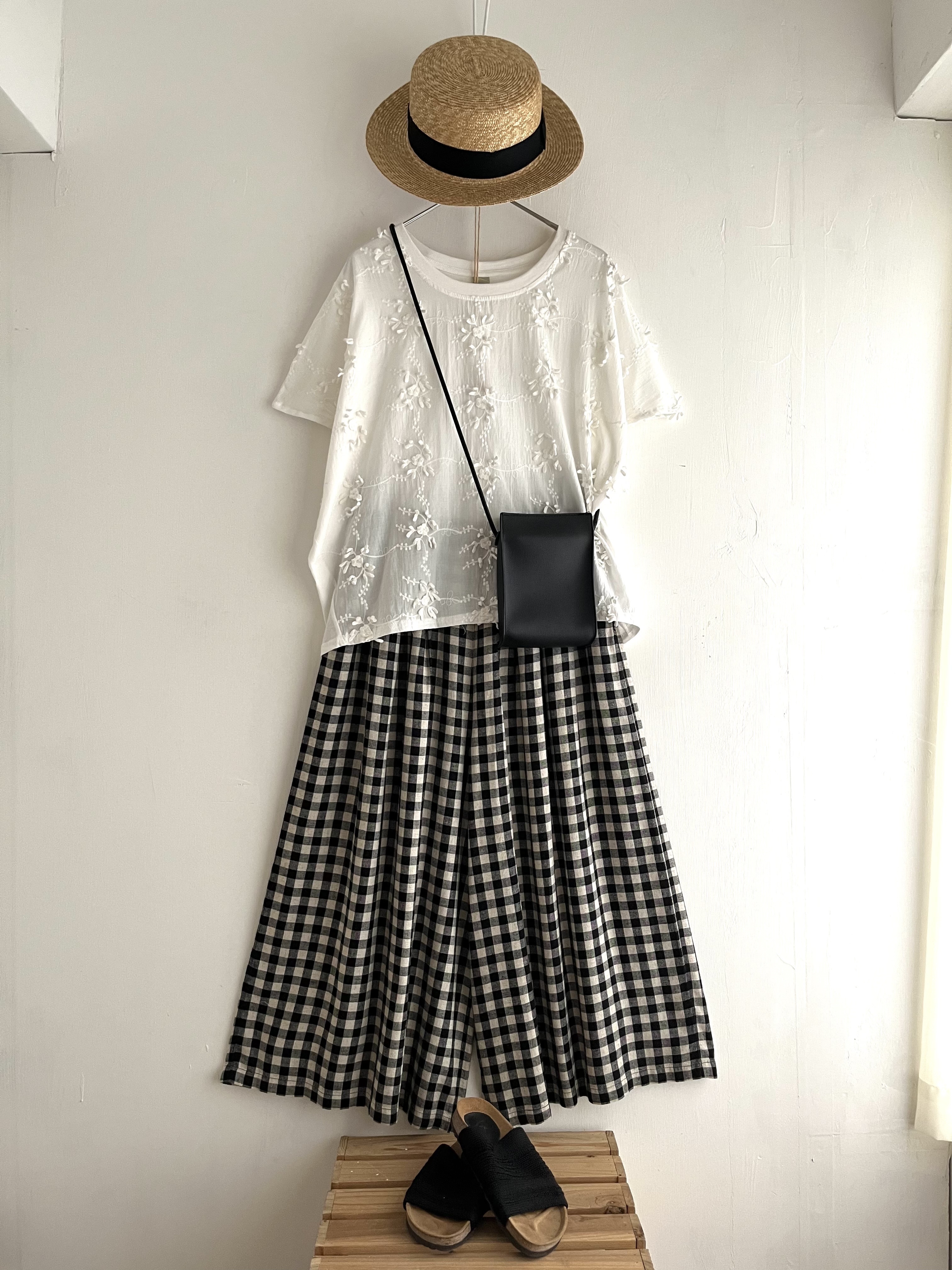 Little Market白色拼布刺繡立體花top