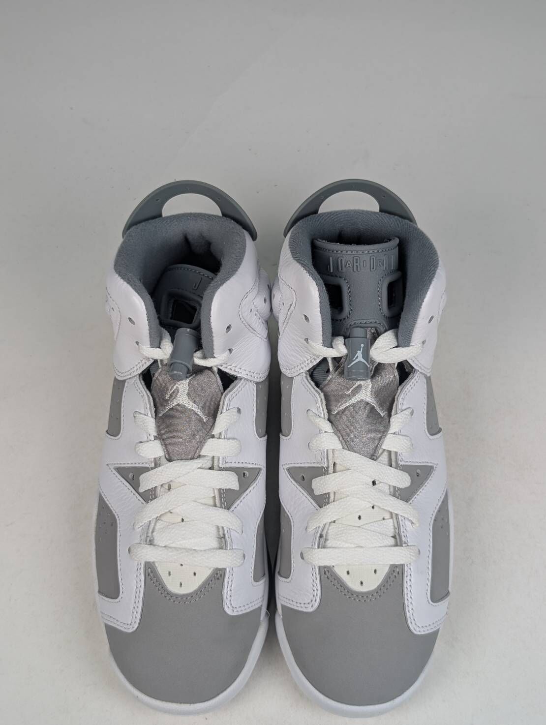 微瑕疵-左右腳鞋面色差中底鞋底泛黃 384665-100 5Y Air Jordan 6 “ Cool Grey ” GS 酷灰 女款