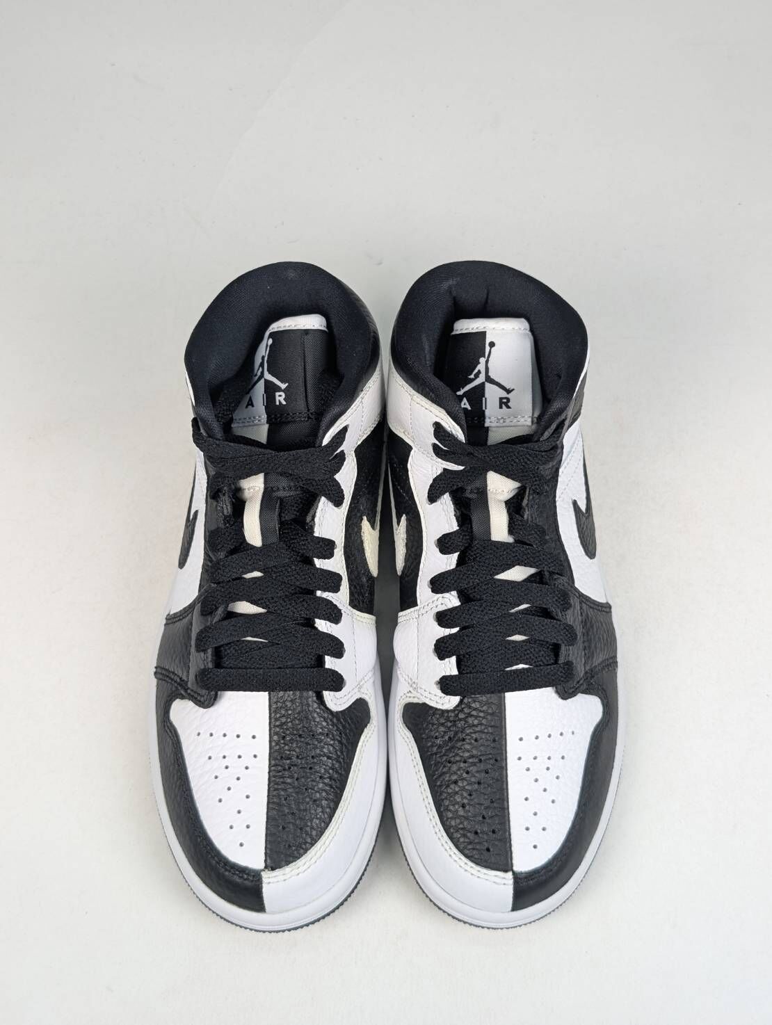 微瑕疵-左右腳內外側泛黃右腳內側破皮 DR0501-101 W7 Air Jordan 1 Mid SE "Homage" Split W 陰陽熊貓 黑白 女鞋 男女段