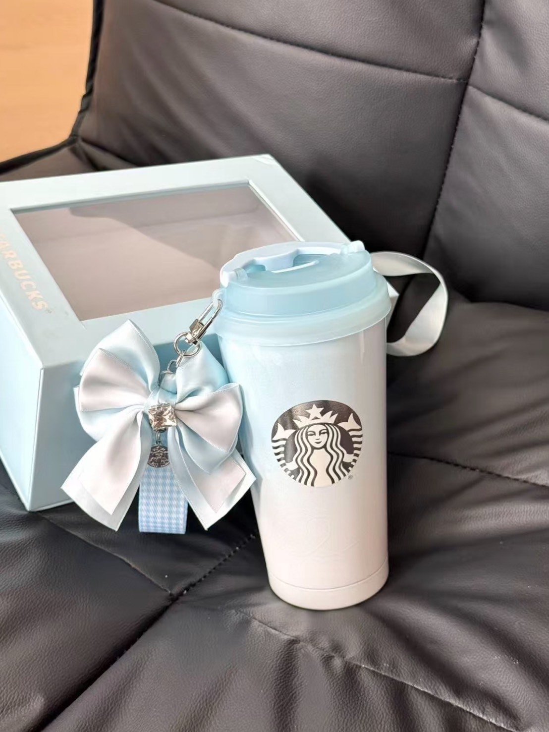STARBUCKS 星巴克 冰藍珠光漸層 隨行杯 禮盒 配蝴蝶結裝飾 500ML