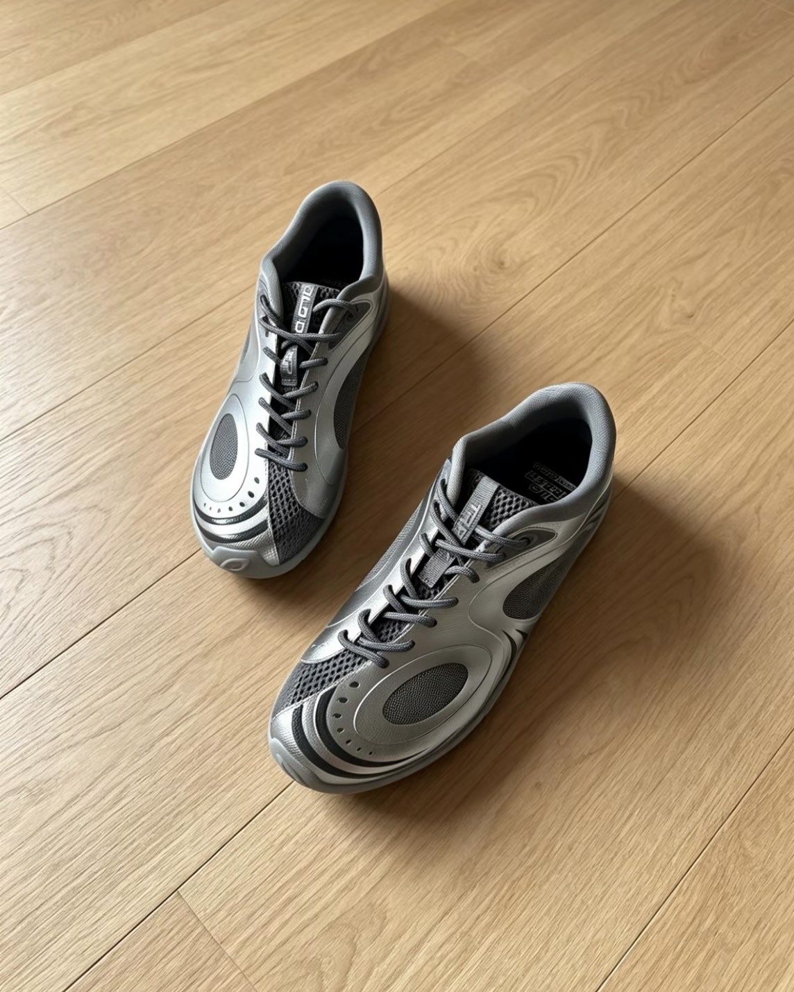 【預購】OLD ORDER TRACK 灰銀色 O2320865