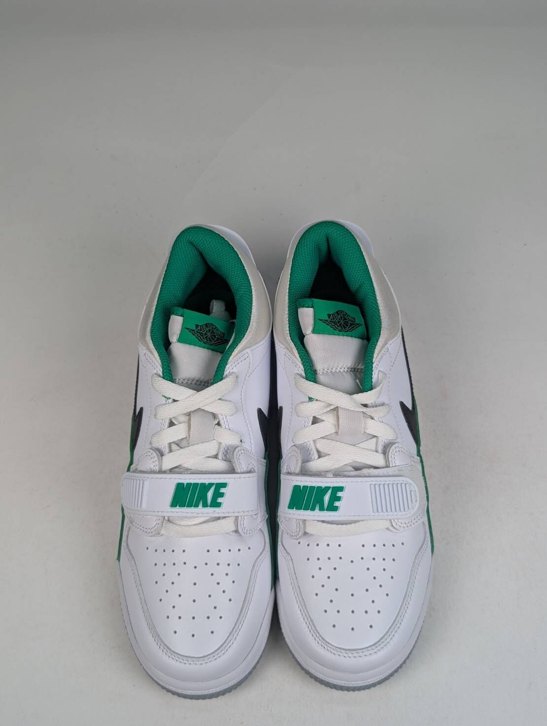微瑕疵-左右腳鞋口兩側泛黃 FN3407-101 6Y AIR JORDAN LEGACY 312 LOW "Celtics" (GS) 白綠 爆裂紋 女鞋 大童