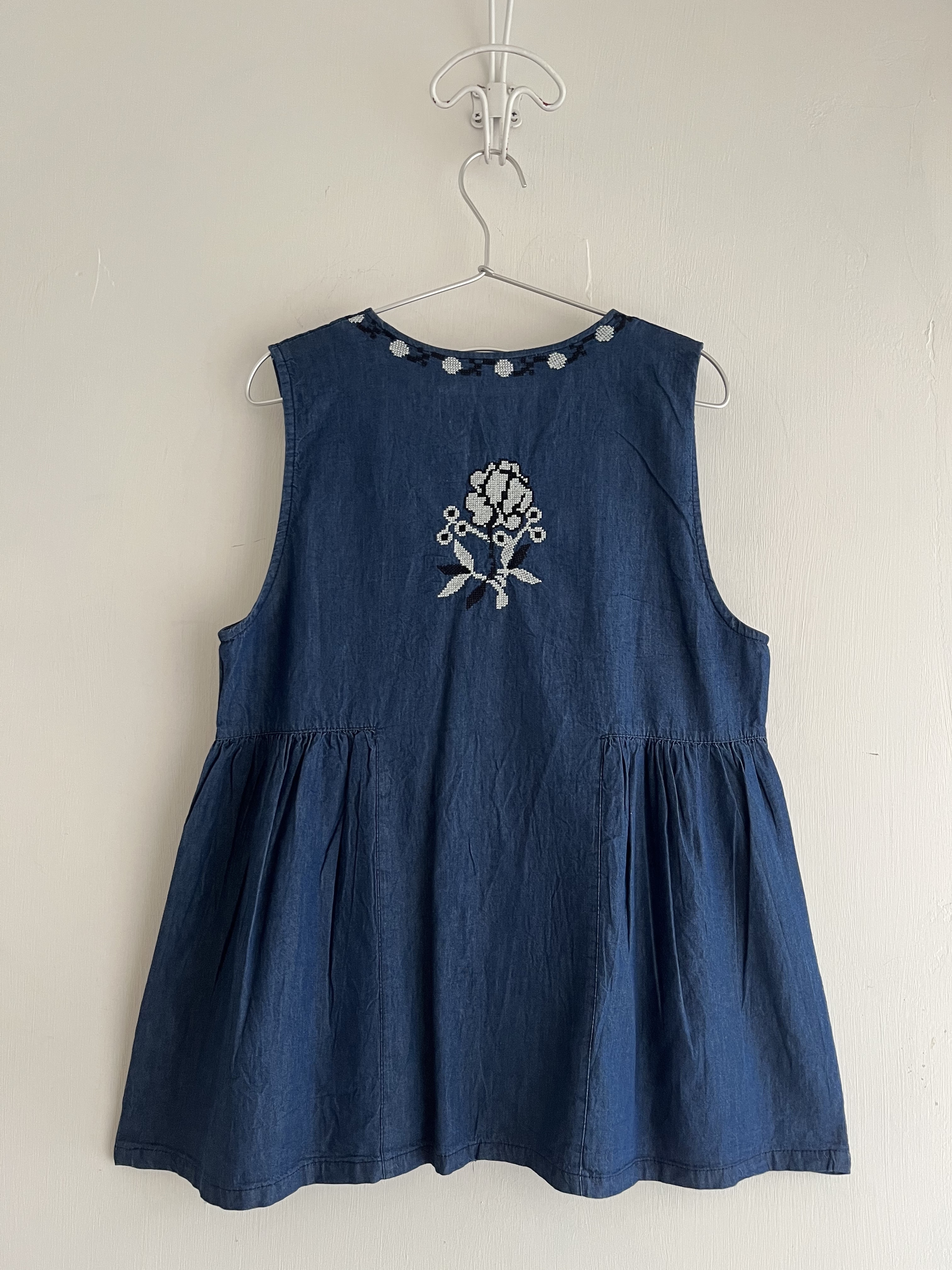 Shanti Shanti深藍色刺繡玫瑰花背心外套