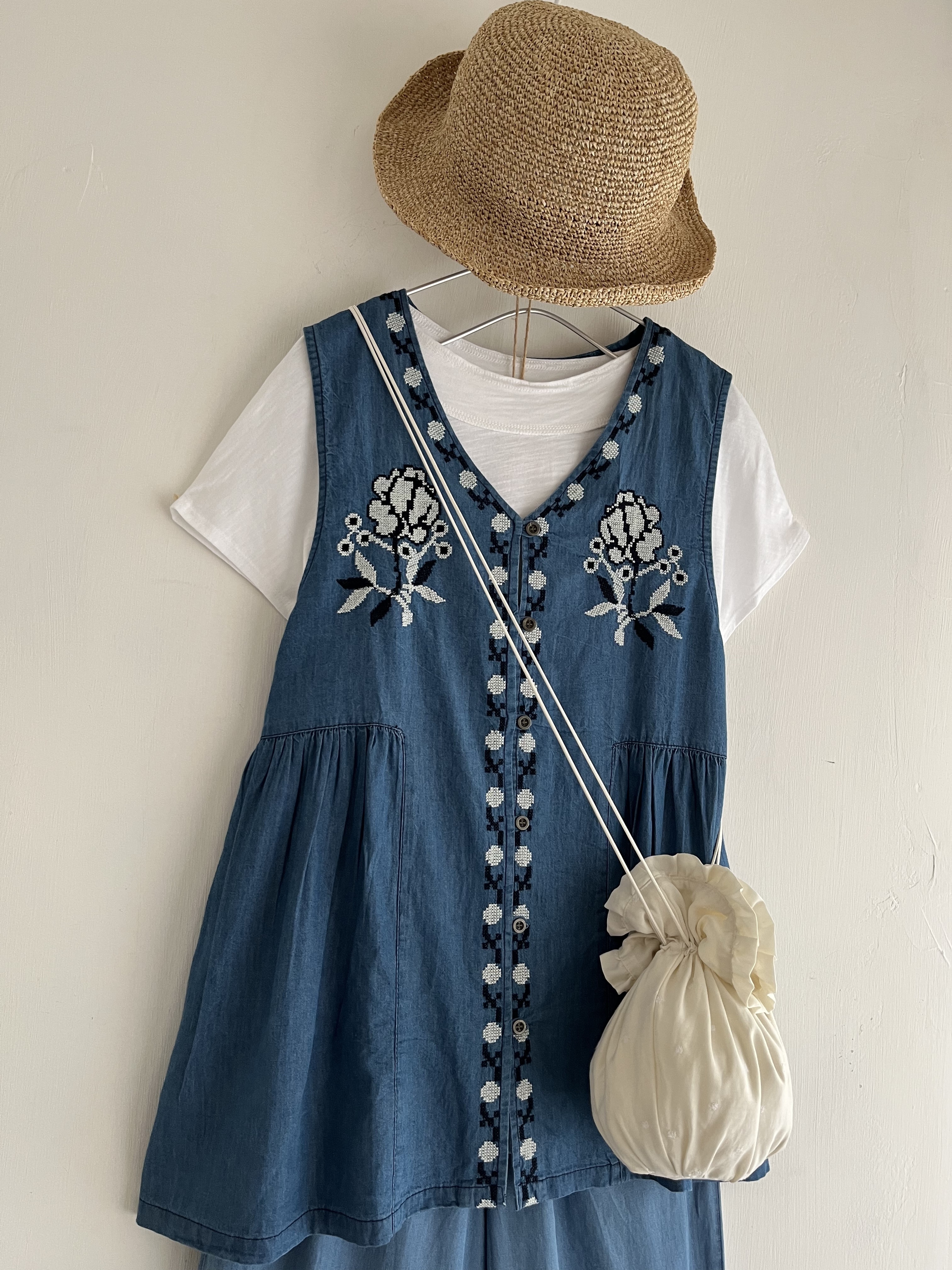 Shanti Shanti藍色刺繡玫瑰花背心外套