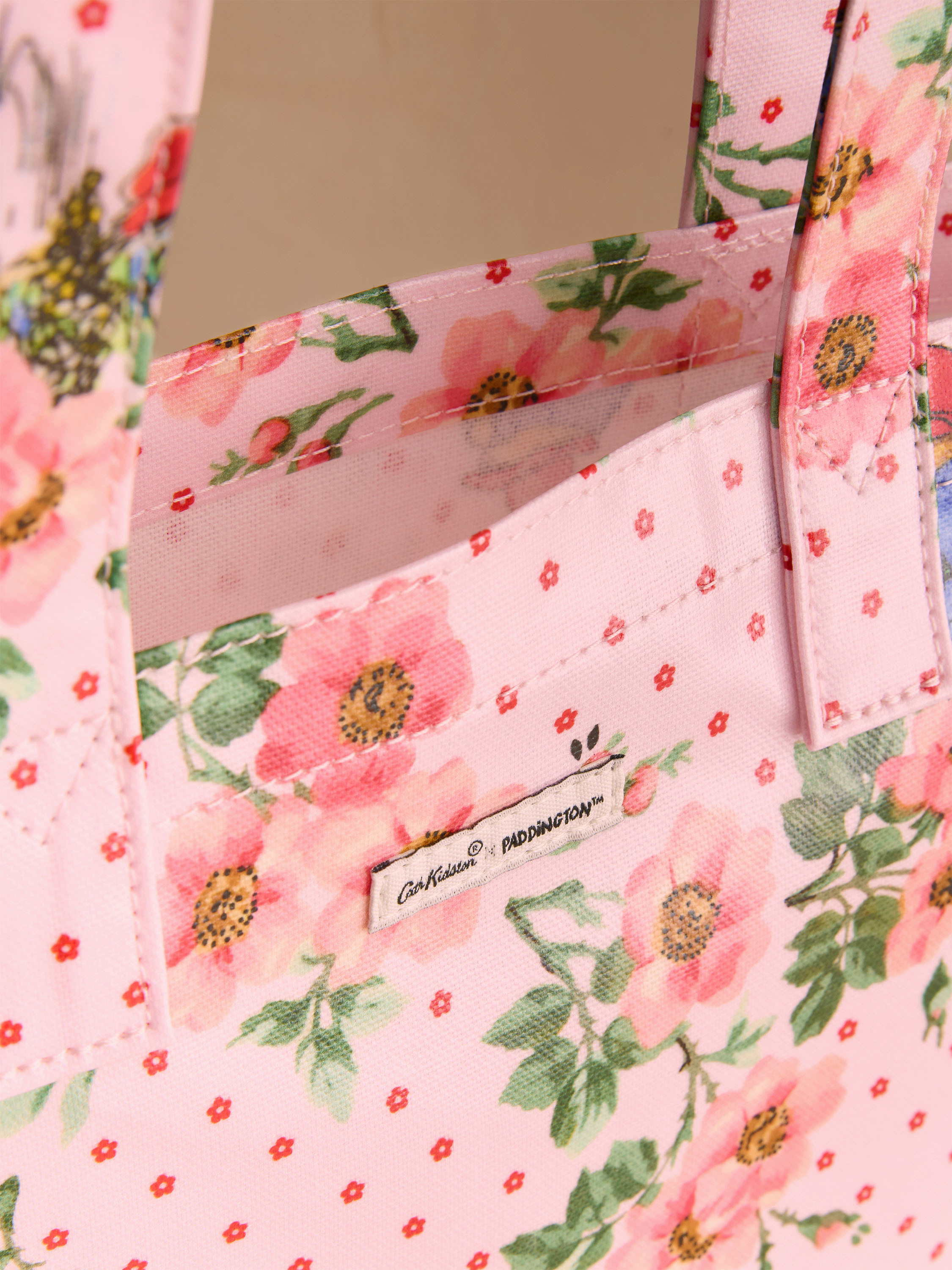 Paddington Blossom 防潑水直式印花書袋