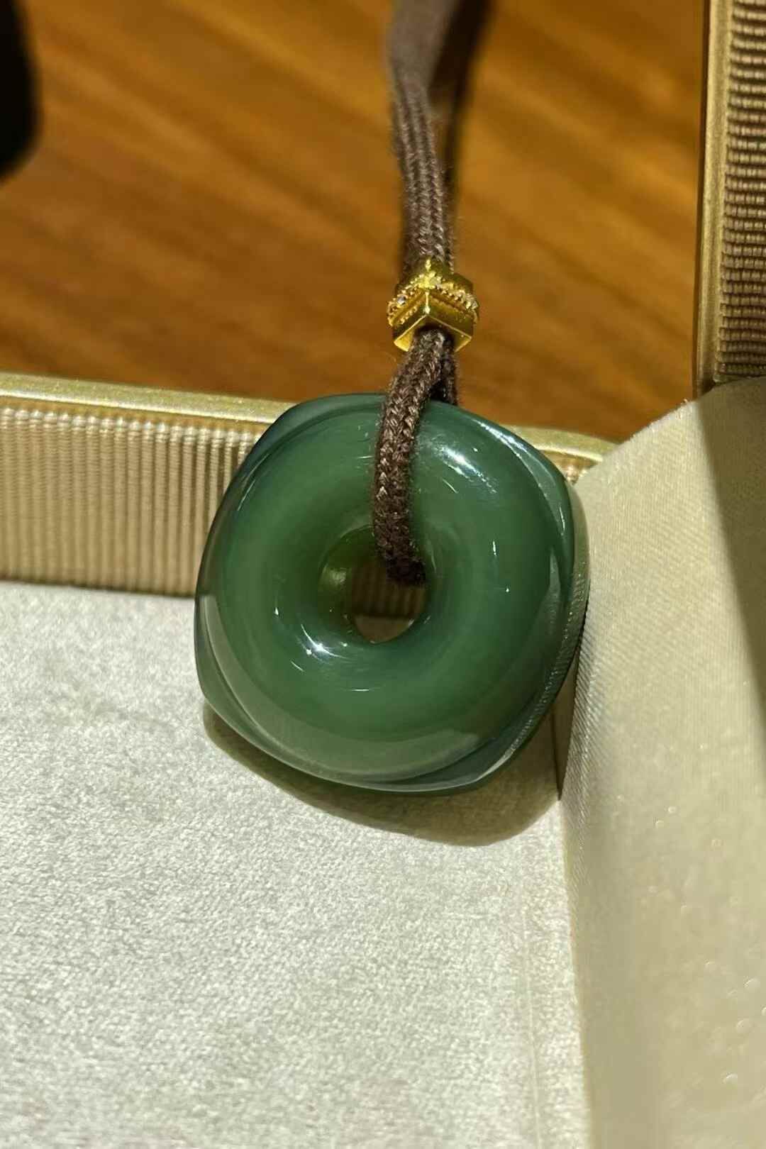 414738 和田玉碧玉貓眼玉琮吊墜