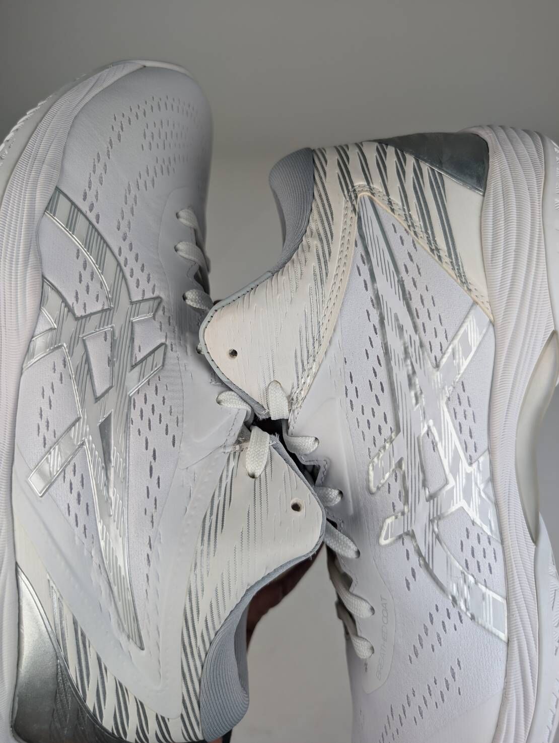 微瑕疵-左右腳踝觸發黃 1063A051-100 27CM ASICS GELHOOP V14 白 耐震 輕量 休閒 籃球鞋 男鞋