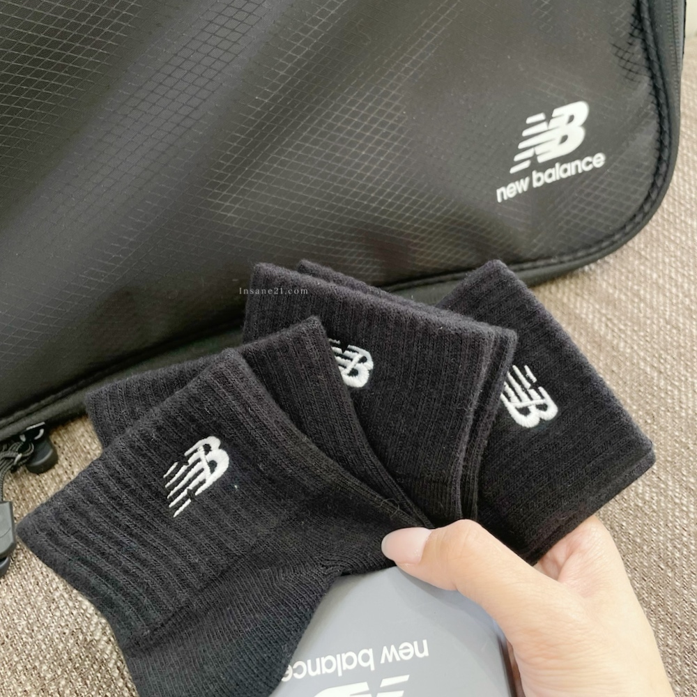 NEW BALANCE 刺繡LOGO 中筒襪 抗菌除臭 黑白兩色 三雙一組