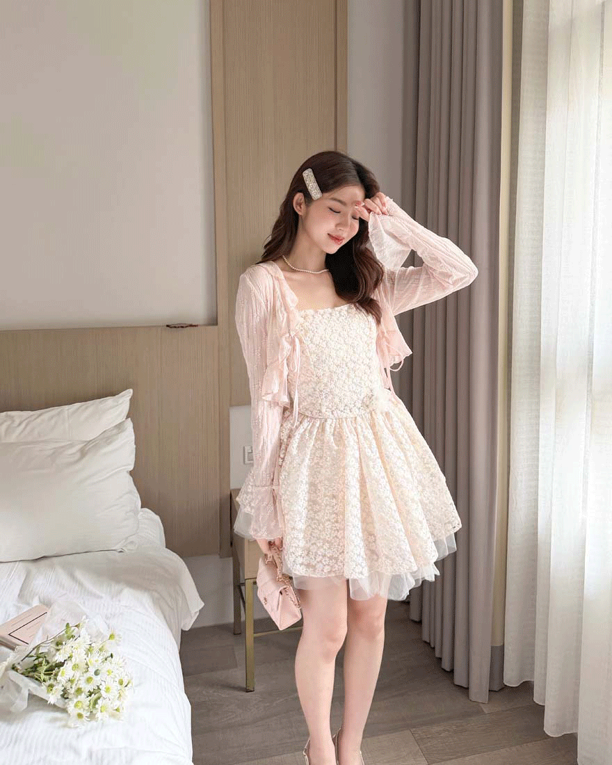 LINA LINA夢幻甜漾混色刺繡花卉網紗花朵洋裝-優雅杏