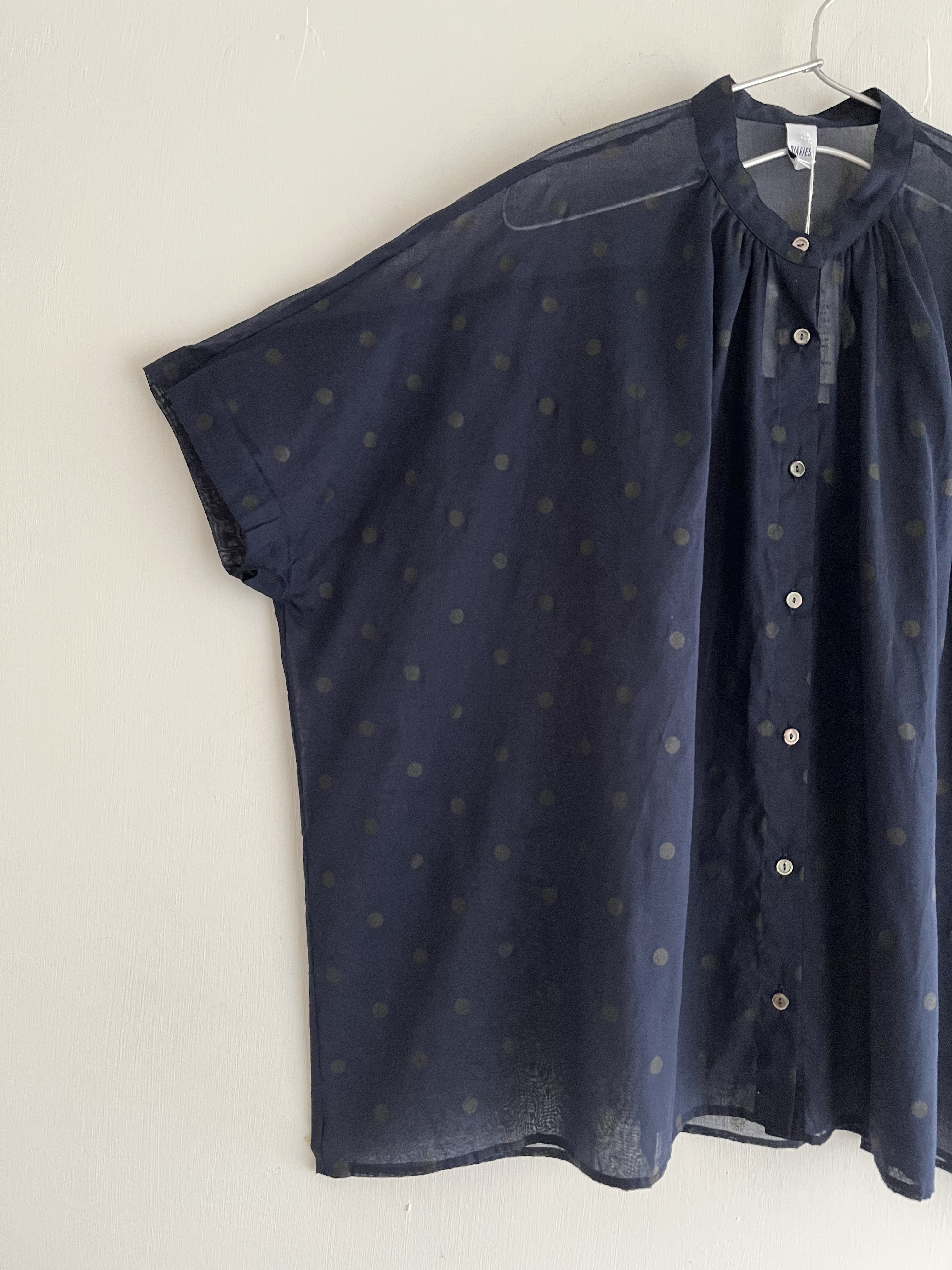 日本製DIARIES藍色雪紡暗紋波點top