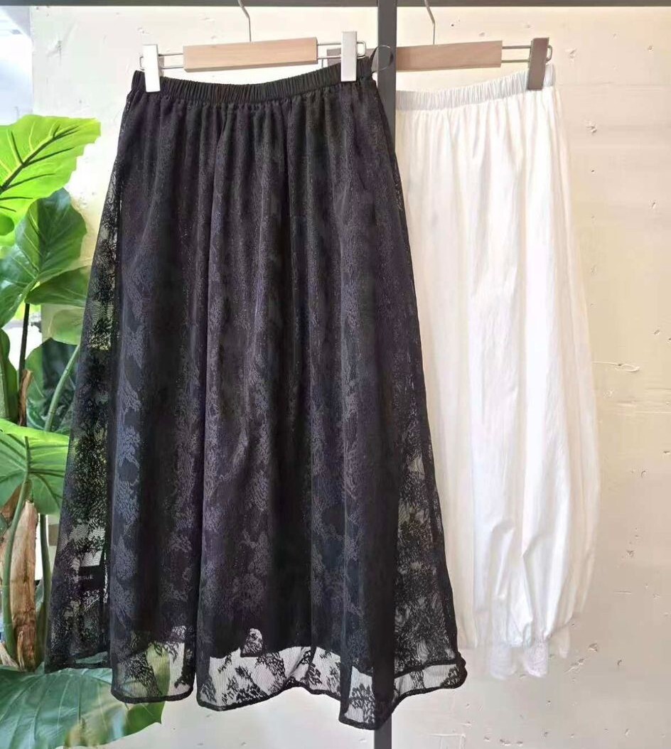 HP57     下身雙面穿  LACE 裙   :腰25 -48   HIP66    長33     $399[一口價]