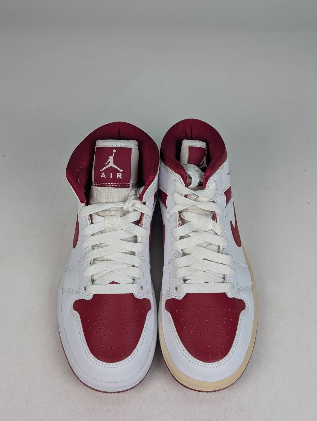 微瑕疵-左腳中底泛黃右腳內外側泛黃 BQ6472-161 W5.5 Air Jordan 1 Mid " Pomegranate " 白紅 女款 男女段