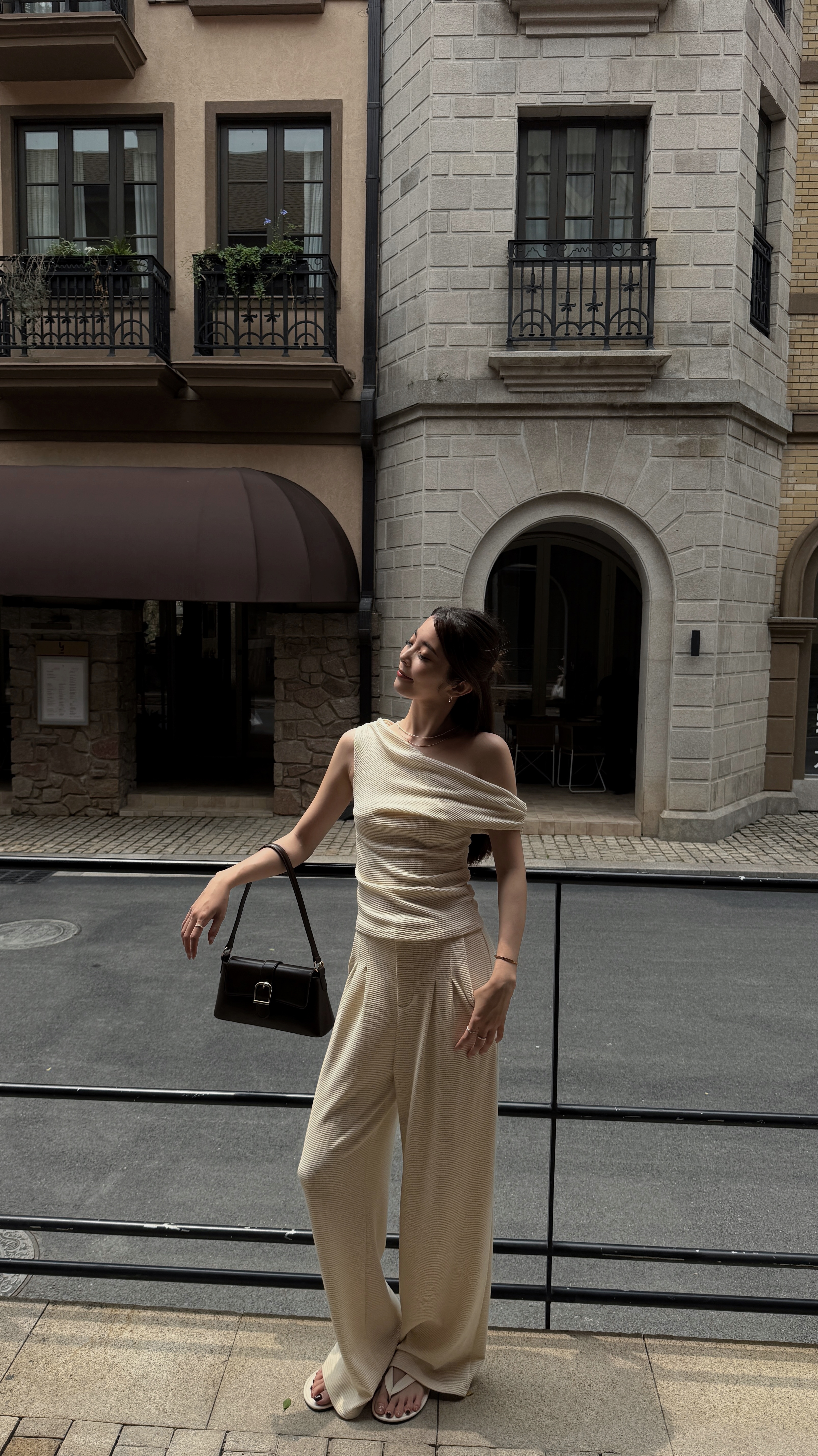 鬆餅格斜肩層次感套裝