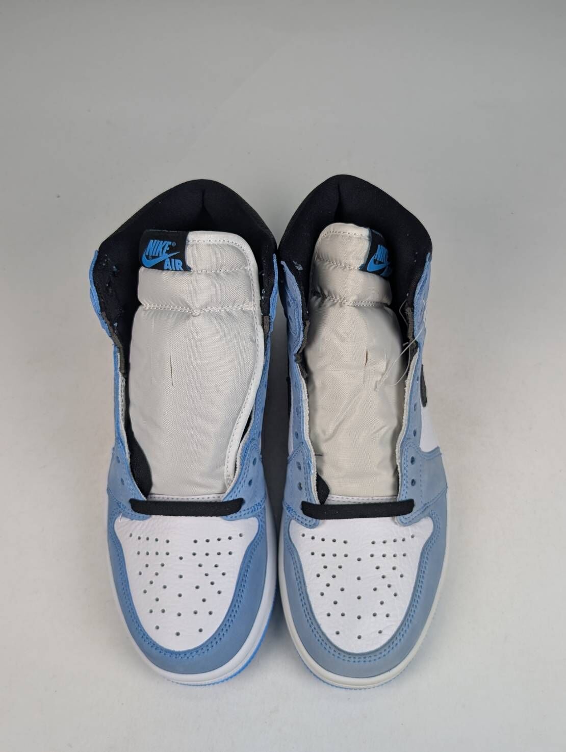 微瑕疵-左右腳鞋面鞋舌色差左腳中底泛黃 555088-134 M8 Jordan 1 Retro High White University Blue Black