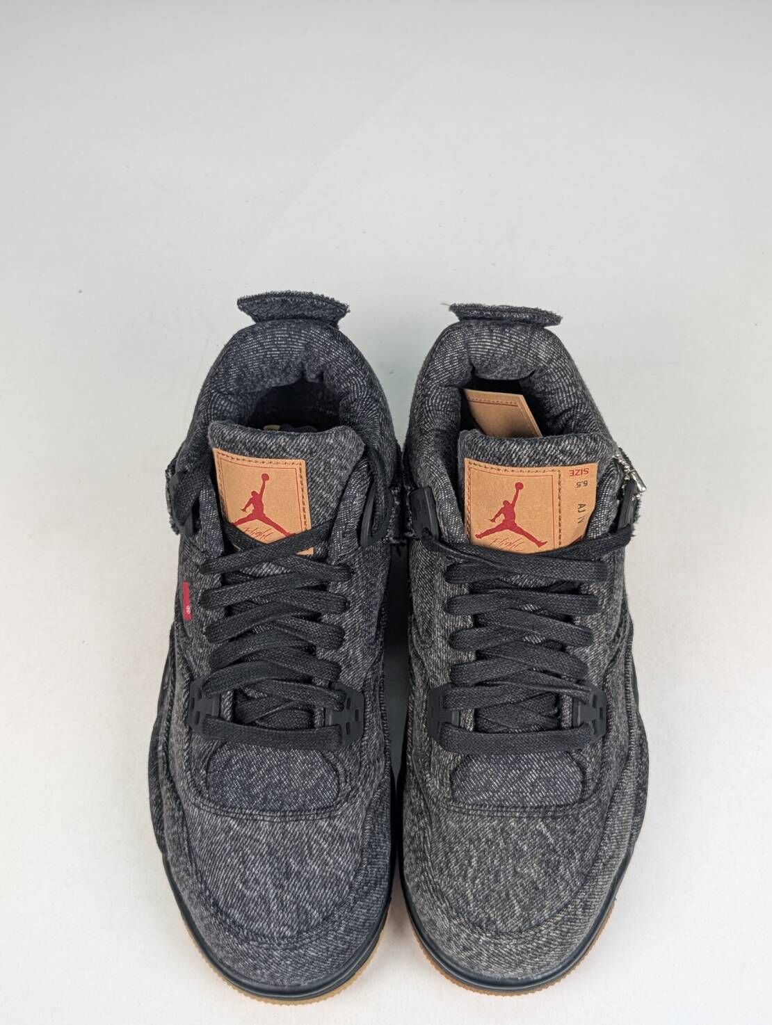 微瑕疵-左右腳鞋面色差大底氧化退色 AQ9103-001 5.5Y Air Jordan 4 Retro NRG GS "Levi's