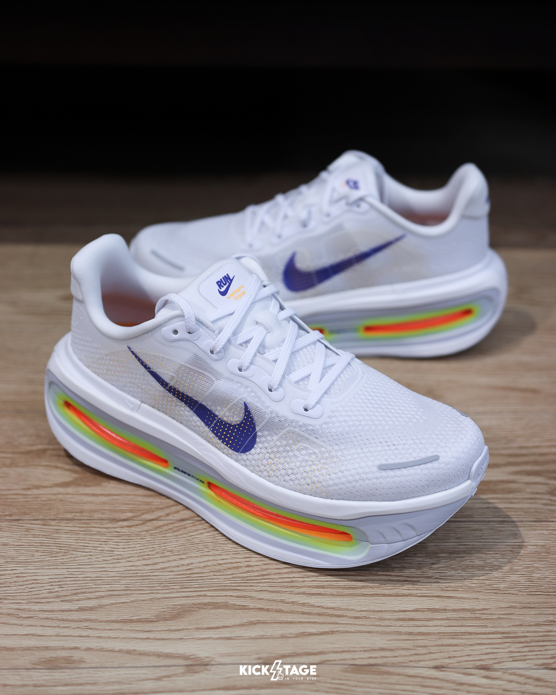 男鞋 NIKE VOMERO PREMIUM 白黃 氣墊 緩震 透氣 慢跑 運動鞋【HQ2050-101】