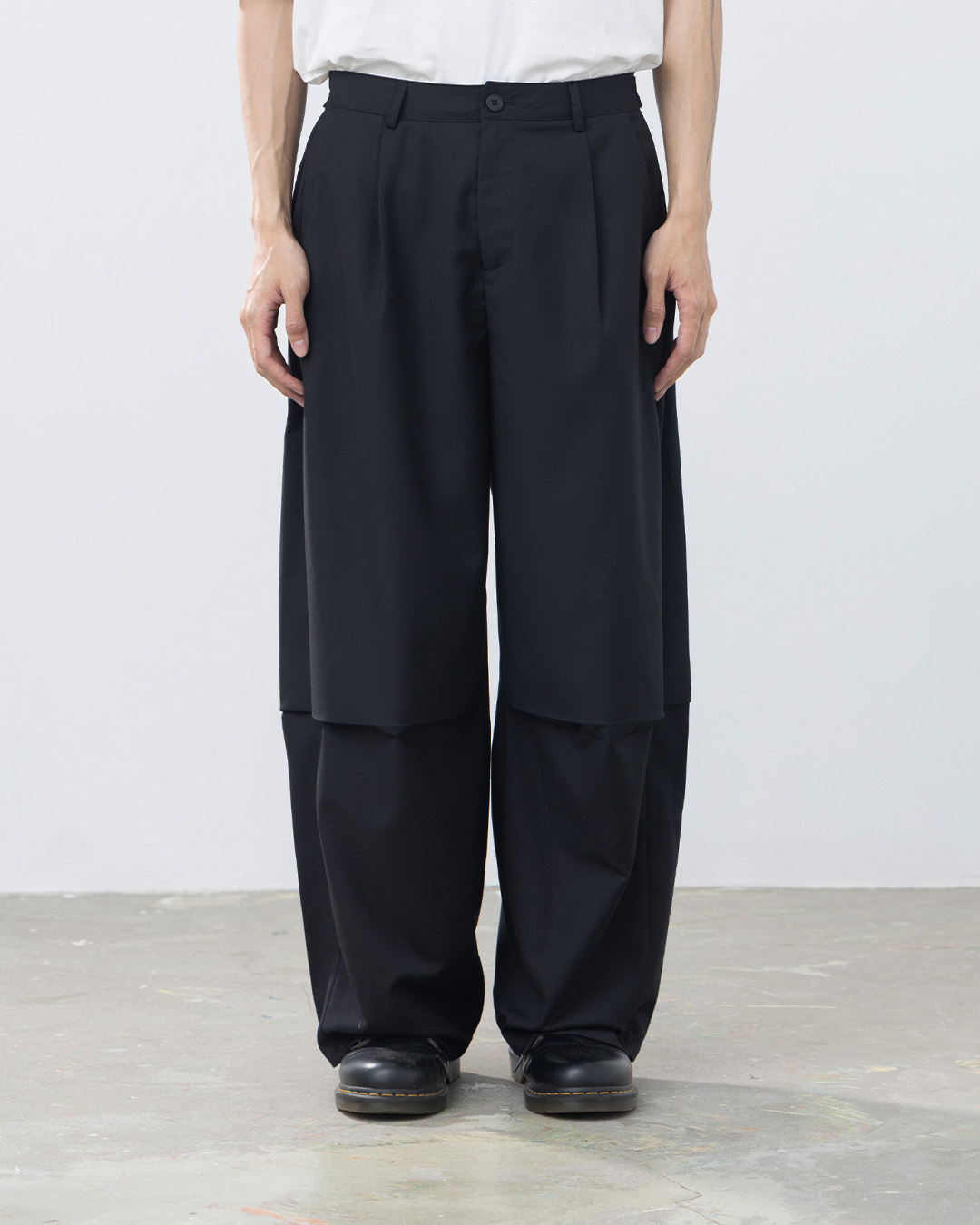Men's Wide-Leg Suit Trousers with Pleated Design - Black S/M/L/XL【04030519】in stock+pre-order