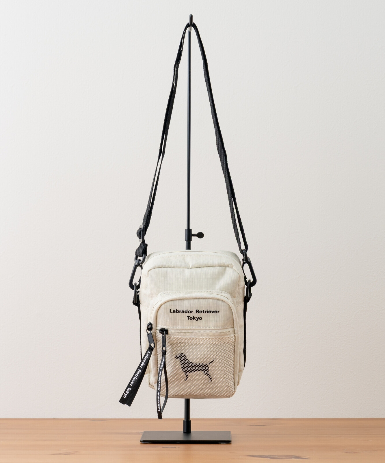 Labrador Retriever Tokyo 經典標誌尼龍側揹袋 | 多色選 | 日系輕便斜揹袋　香港日本代購 (預購截單日：5月9日）[約5月下旬到貨]