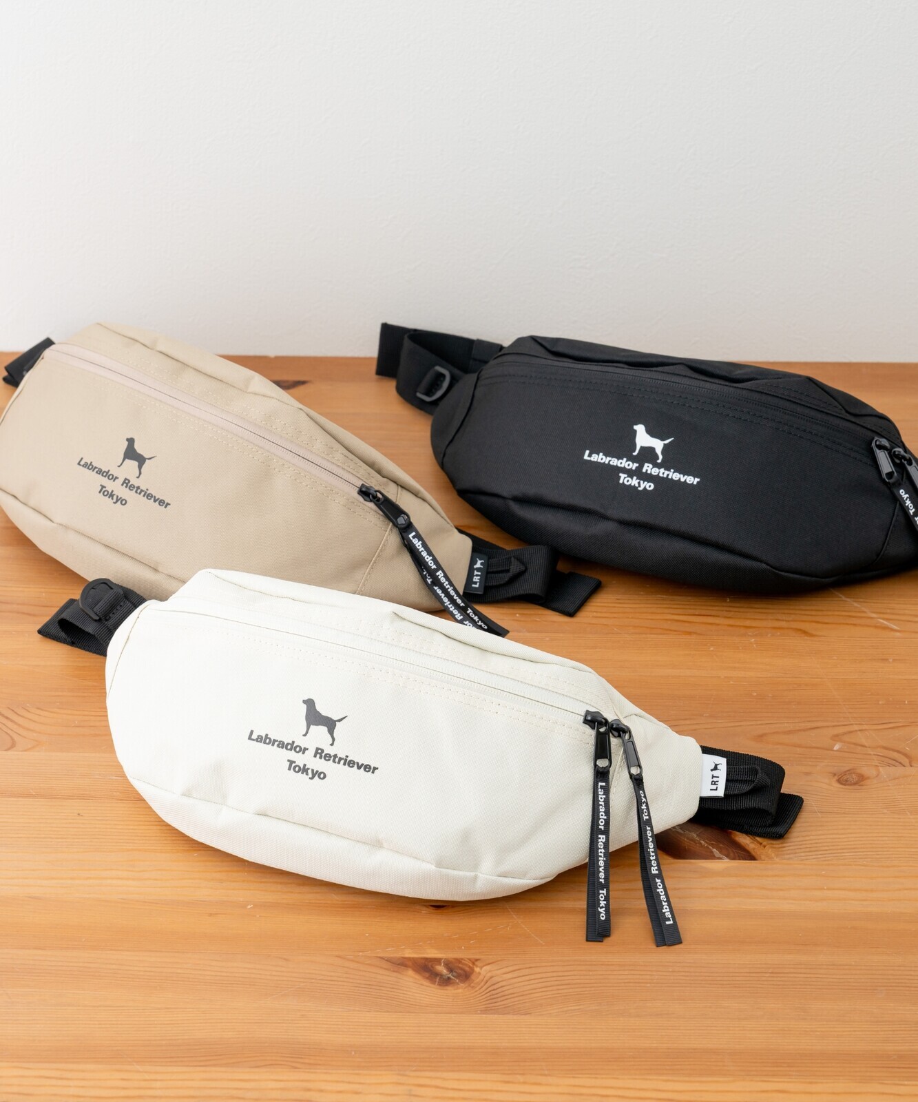 Labrador Retriever Tokyo 日系簡約腰包斜揹袋 | 多夾層 Crossbody Bag (香港代購)  (預購截單日：5月9日）[約5月下旬到貨]