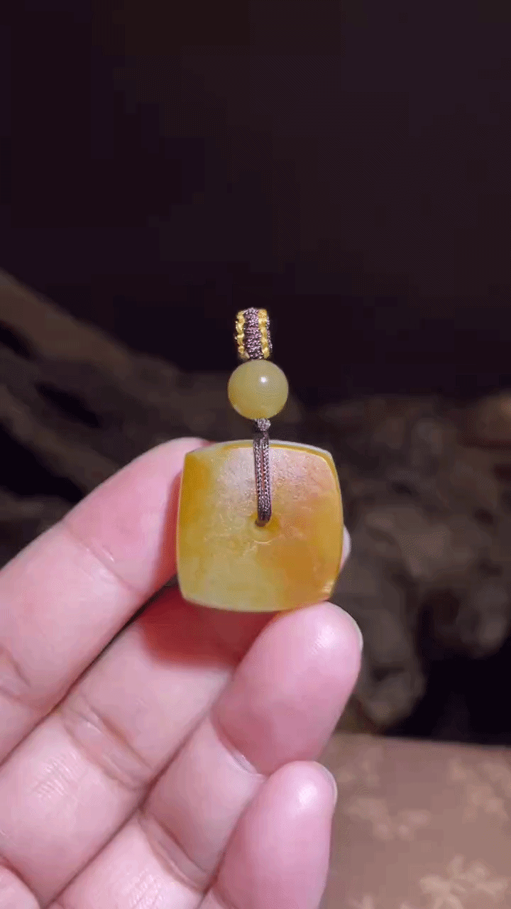 414742 和田玉紅油沁皮籽料平安扣