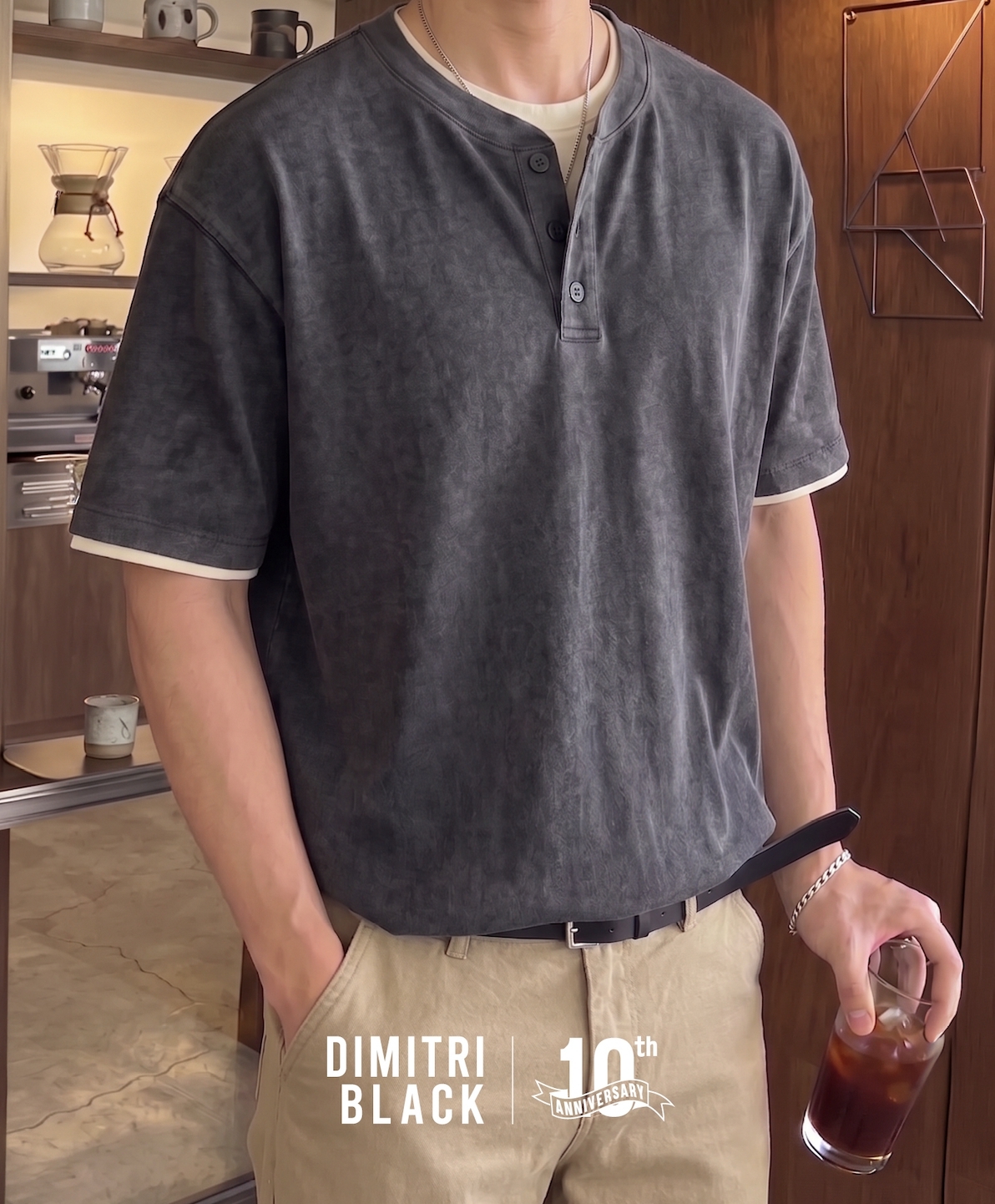 DIMITRI BLACK 亨利領短袖T恤