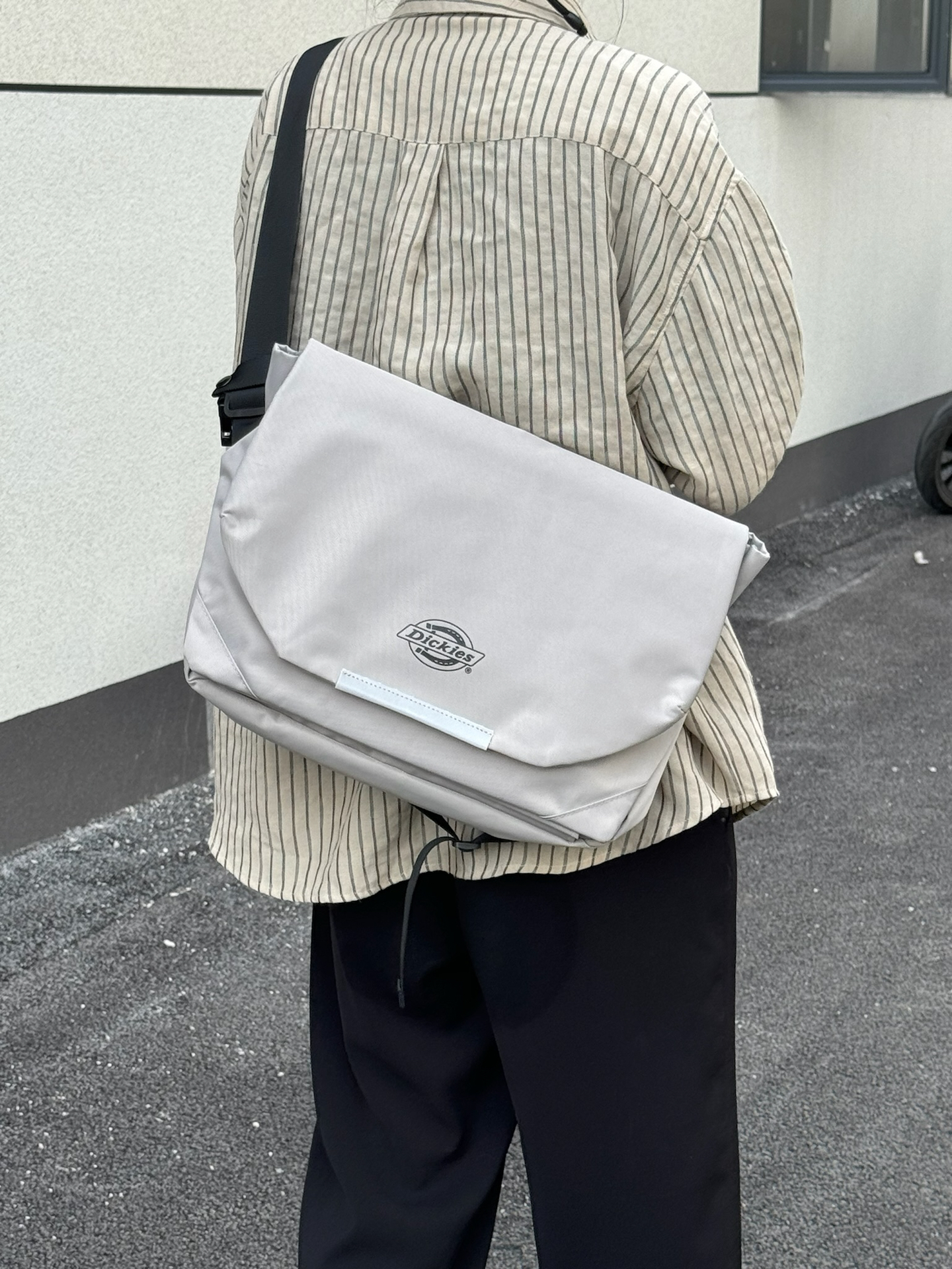 代購-Dickies 3M反光貼騎行帶 機能風 防潑水 斜挎包 大號