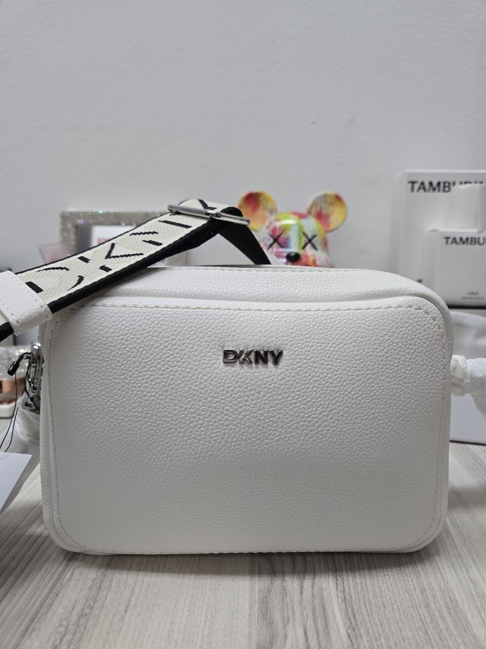 [S] DKNY MARSHMALLOW CROSSBODY BAG, 700948671323 (SD1885)