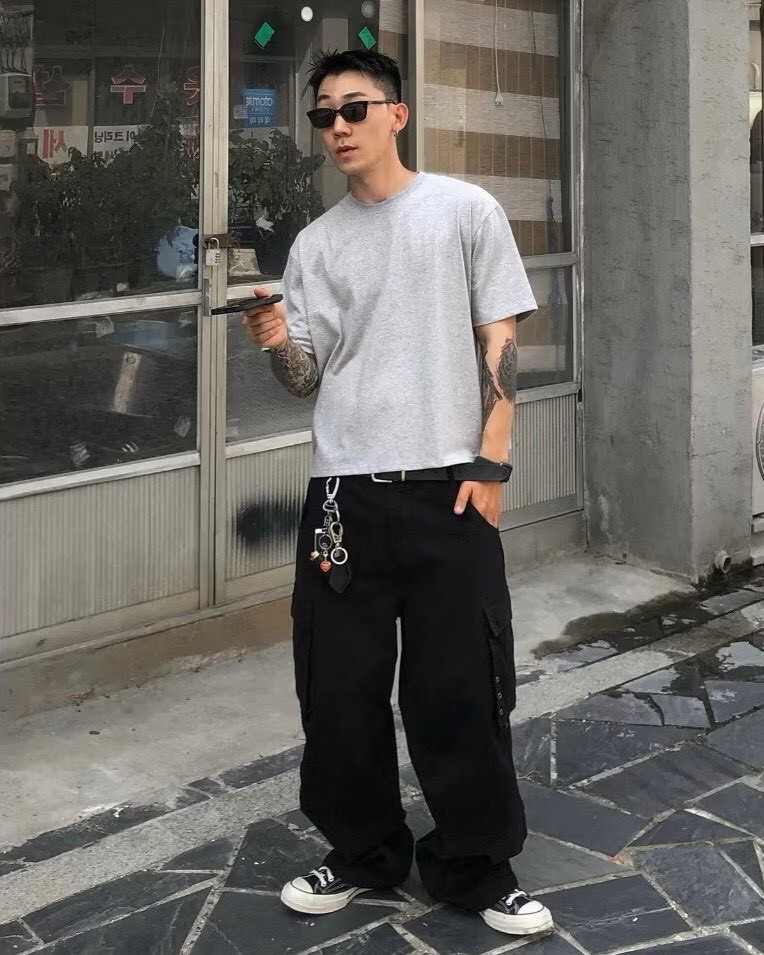 Boxy 厚磅素面寬短T灰色實著