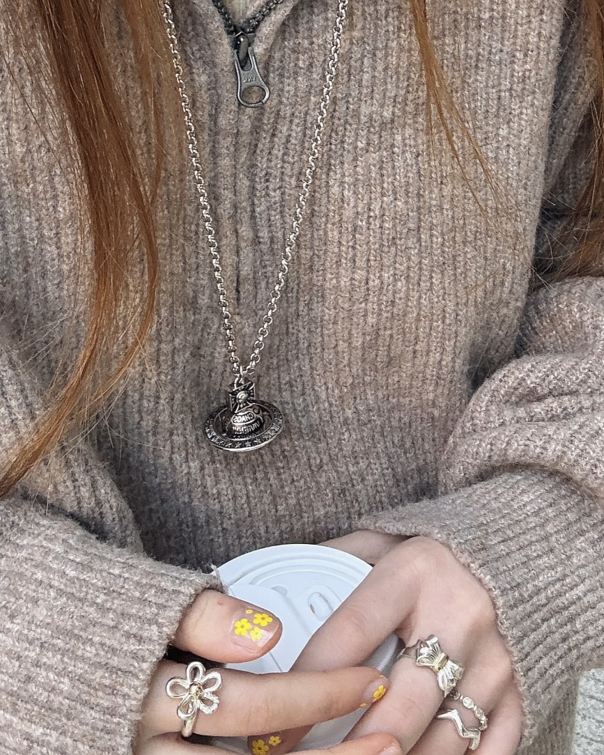 Vivienne Westwood Victorine Pendant Necklace 吊墜 項鍊 復古 工業風 長鏈 銀色 土星 西太后 薇薇安