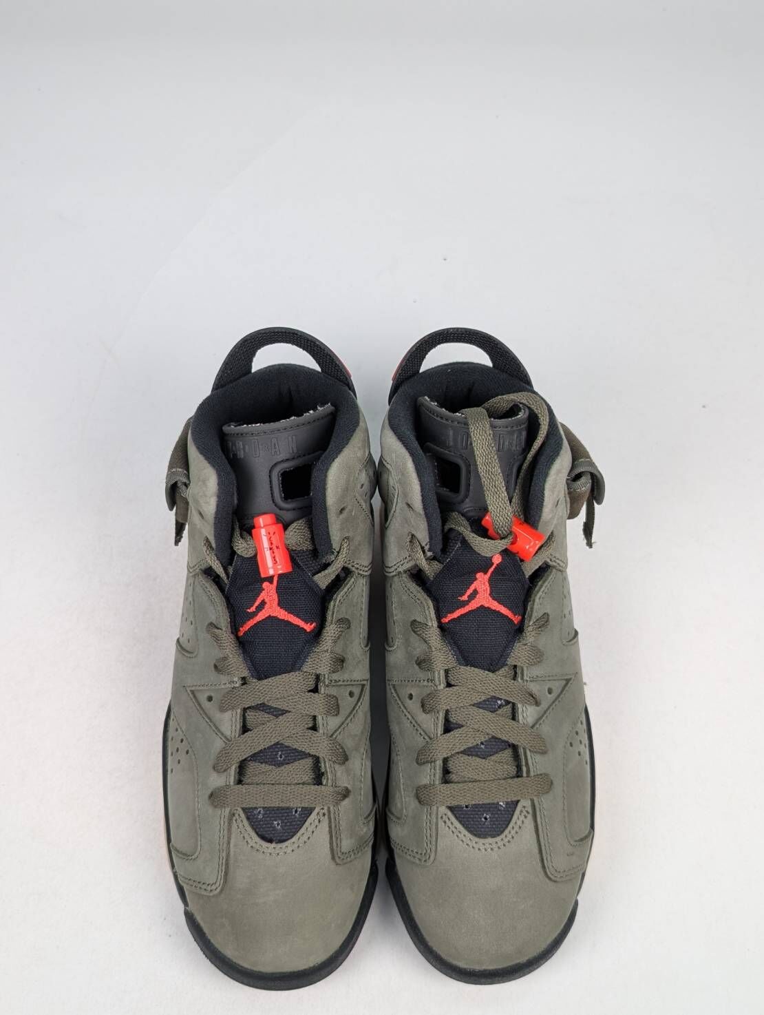微瑕疵-左右腳中底鞋底泛黃外側口袋色差 CN1085-200 5Y Jordan 6 Retro Travis Scott (GS) 女鞋