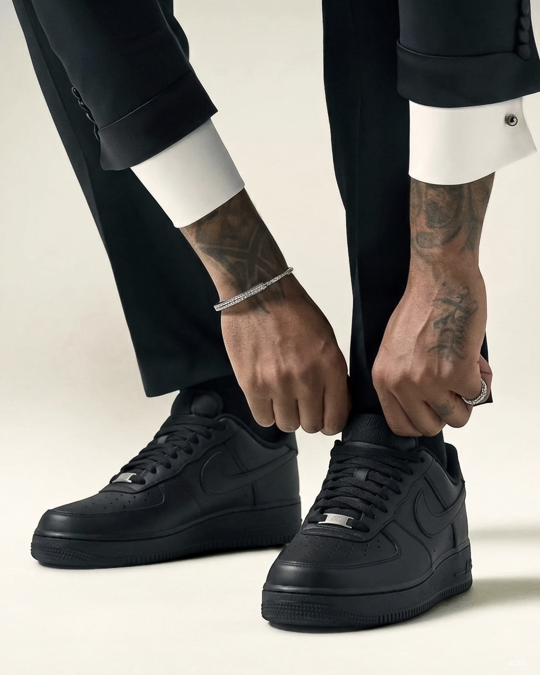 『這團！就是讓你囤的！』黑魂鐵牌 Nike Air Force 1
