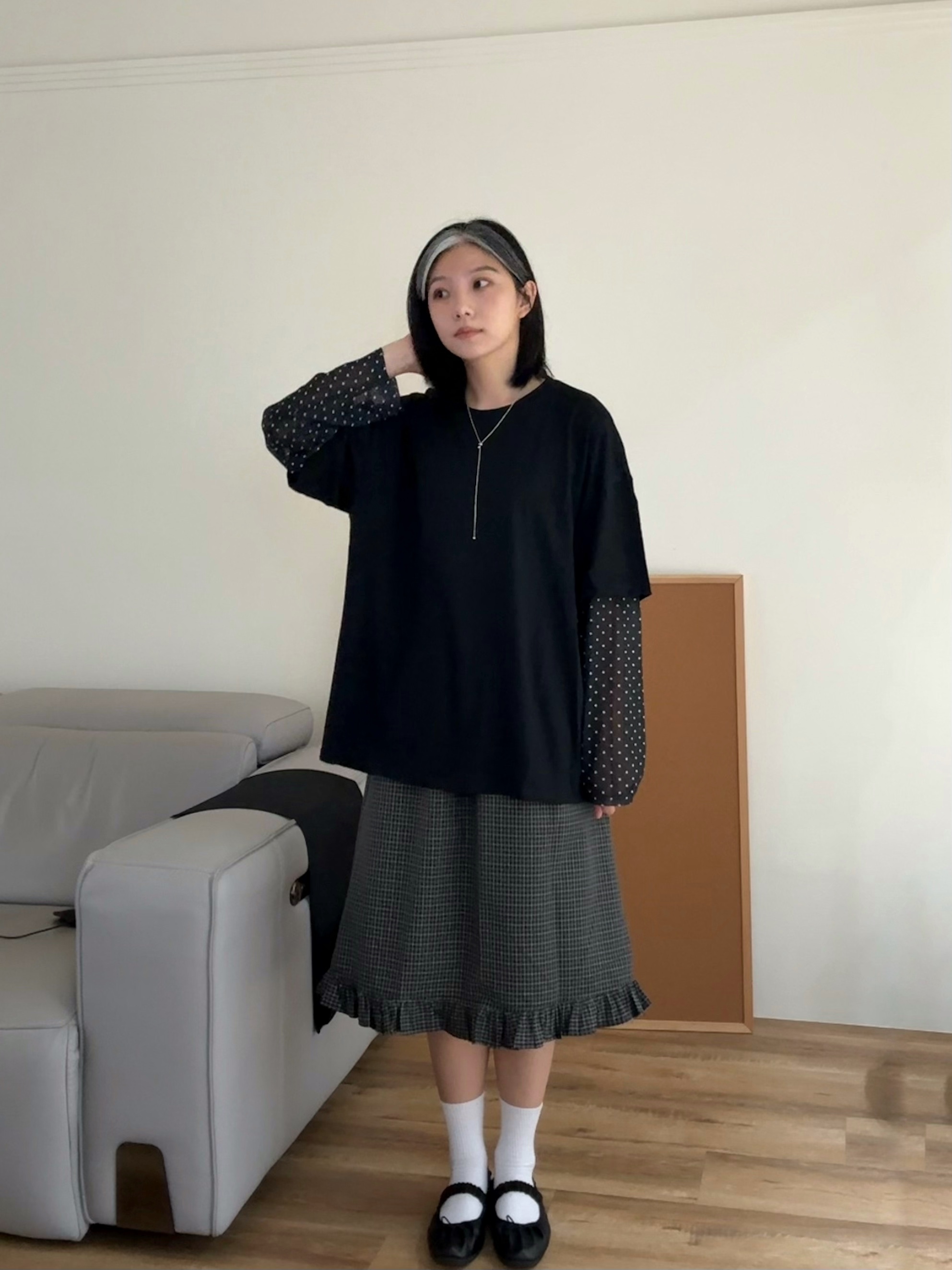 假兩件點點透膚袖寬鬆上衣 (黑)
