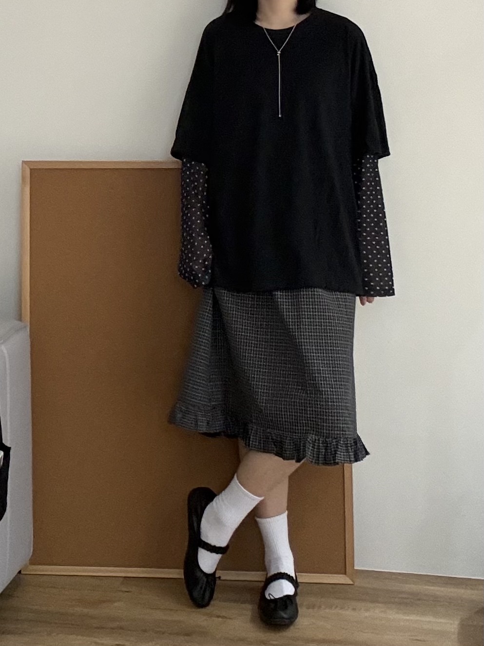假兩件點點透膚袖寬鬆上衣 (黑)