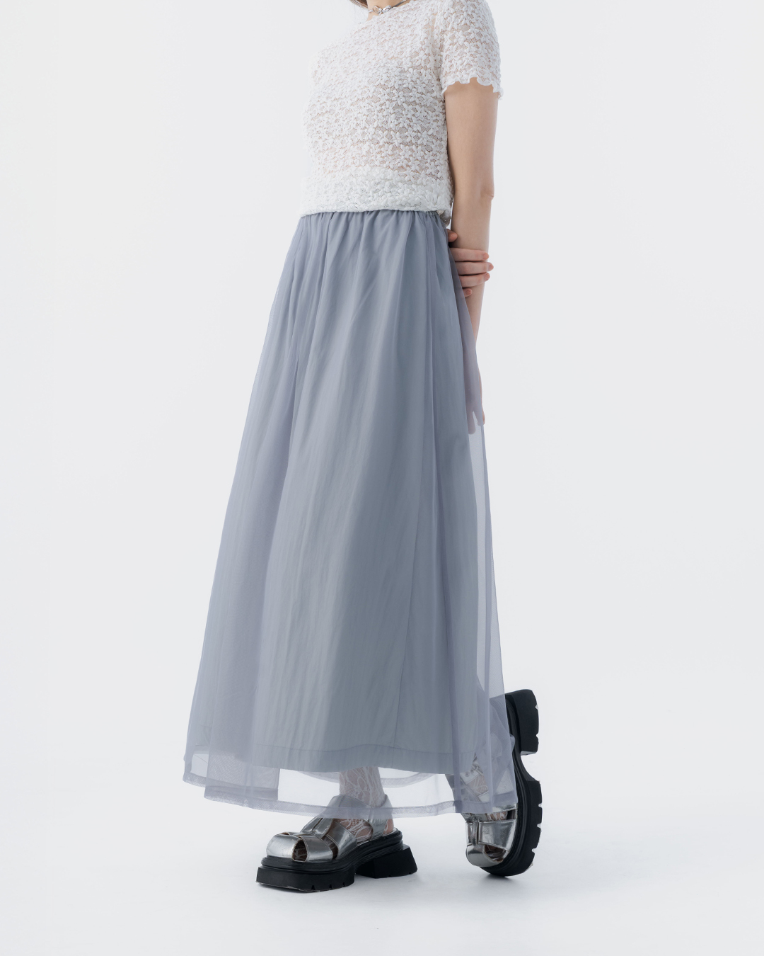 Plain long dress with double-layered mesh design, available in two colors.【03021710】in stock+pre-order