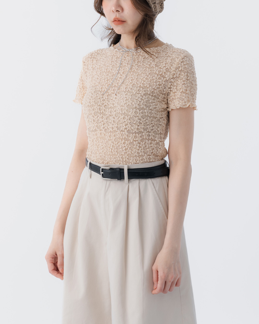 3D hollowed-out lace jacquard short-sleeved top, available in four colors, S/M.【01099620】in stock+pre-order
