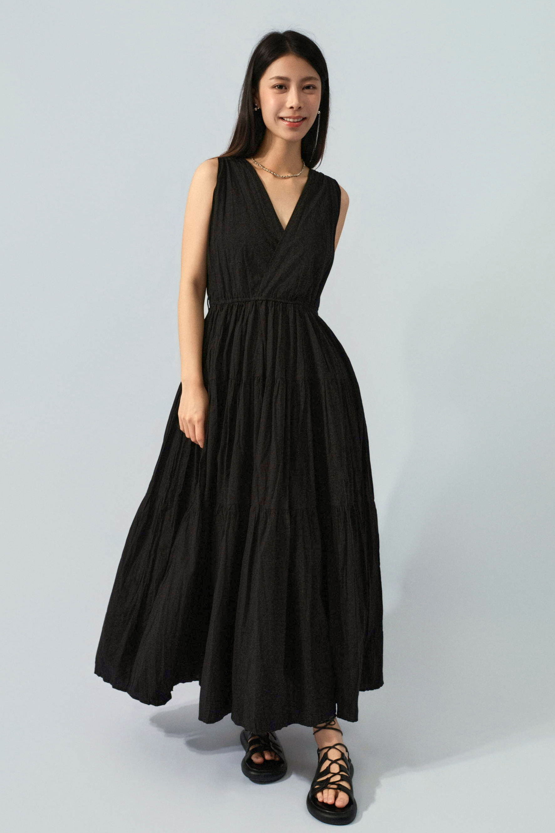 前後大V蛋糕連身裙 （預購產品）