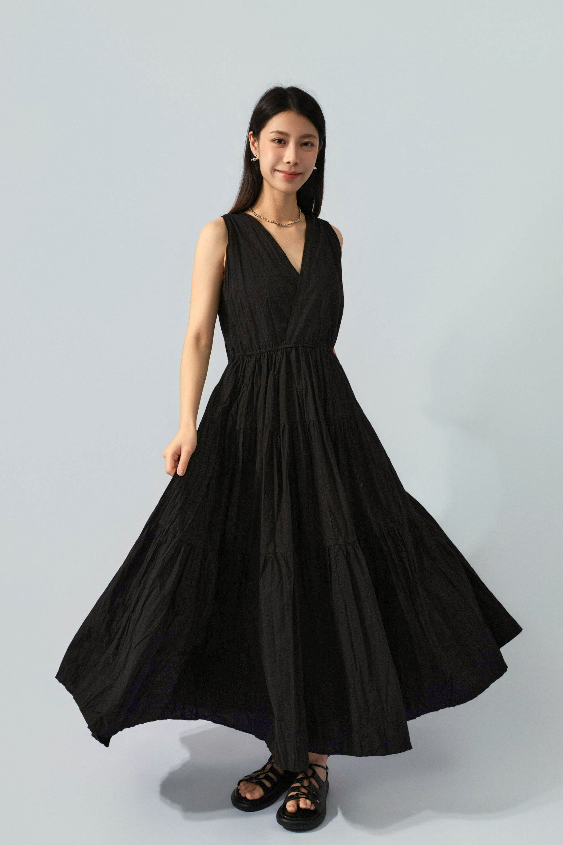 前後大V蛋糕連身裙 （預購產品）