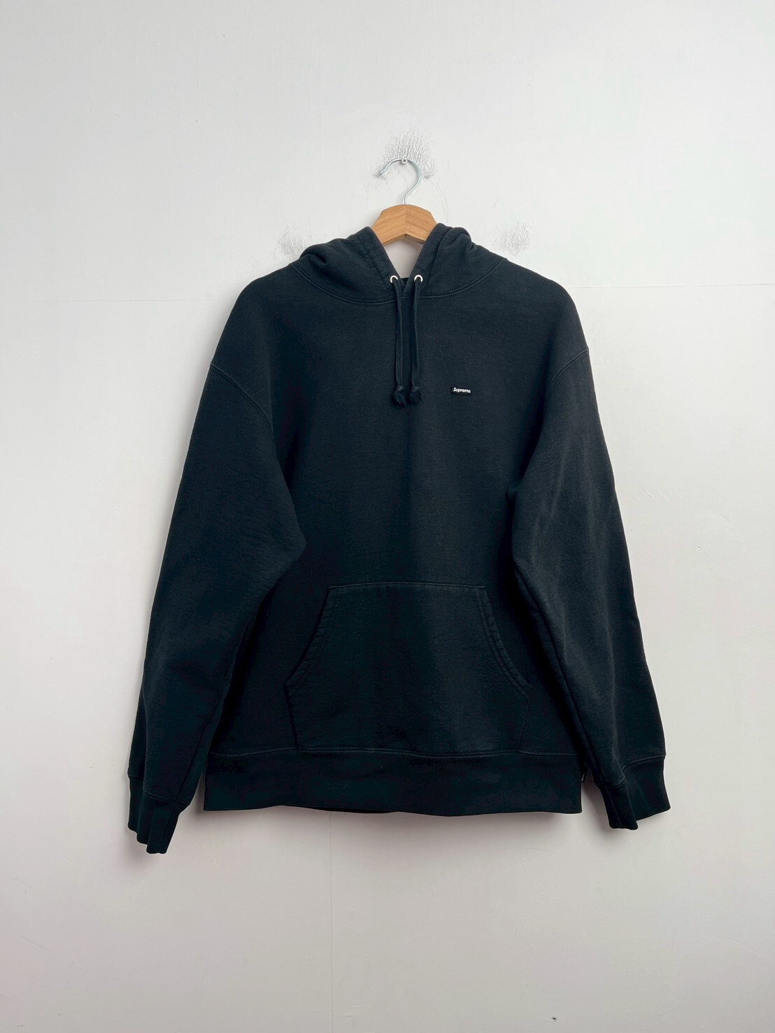 SUPREME SMALL BOX LOGO HOODIE SIZE M