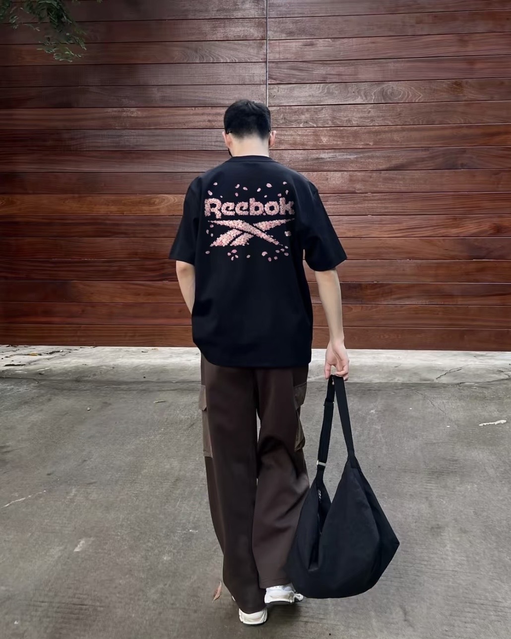 『預購商品』Reebok 櫻花字母LOGO 寬鬆短踢 26SRMG03W