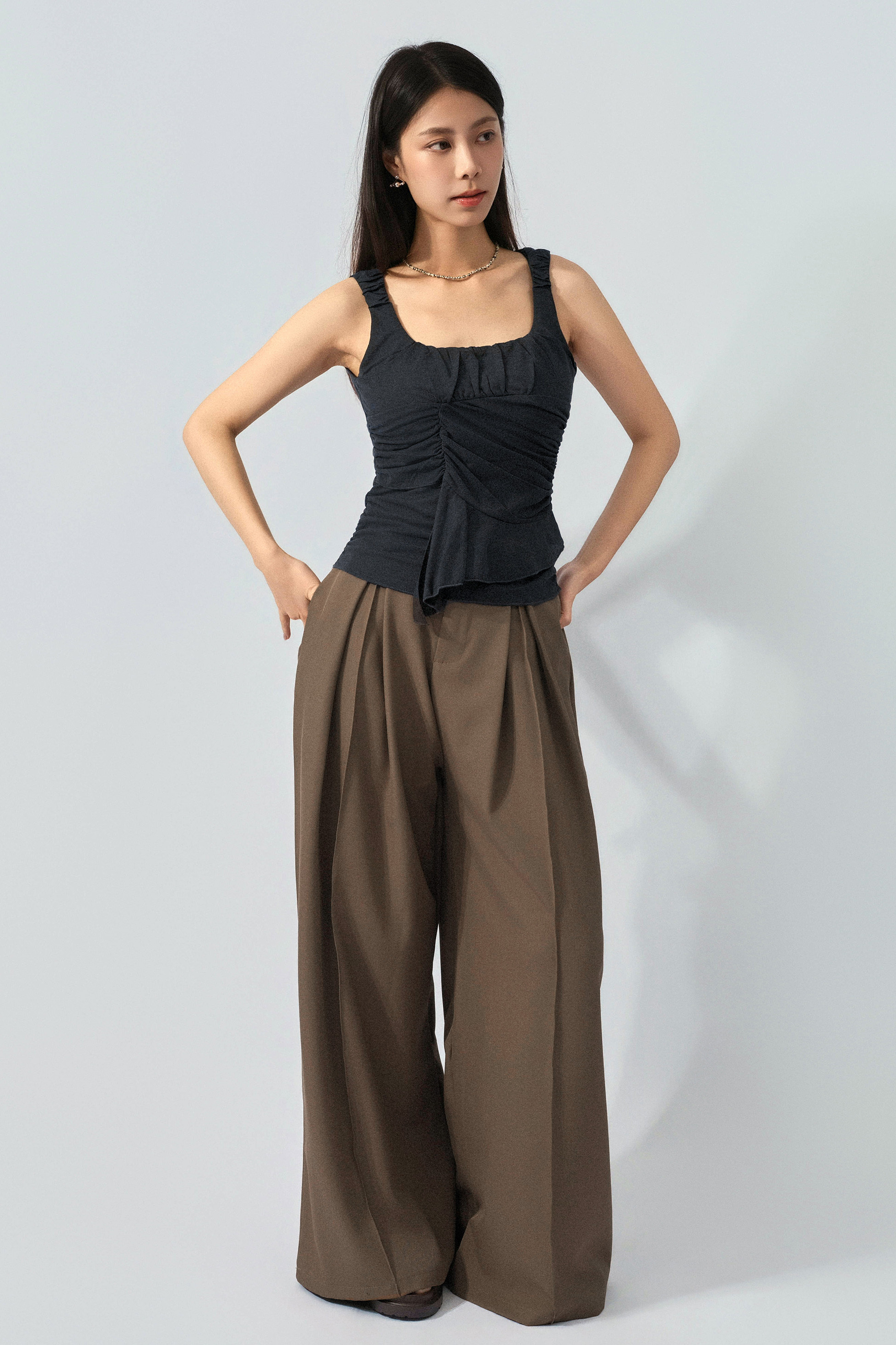 不規則車褶針織背心（預購產品）