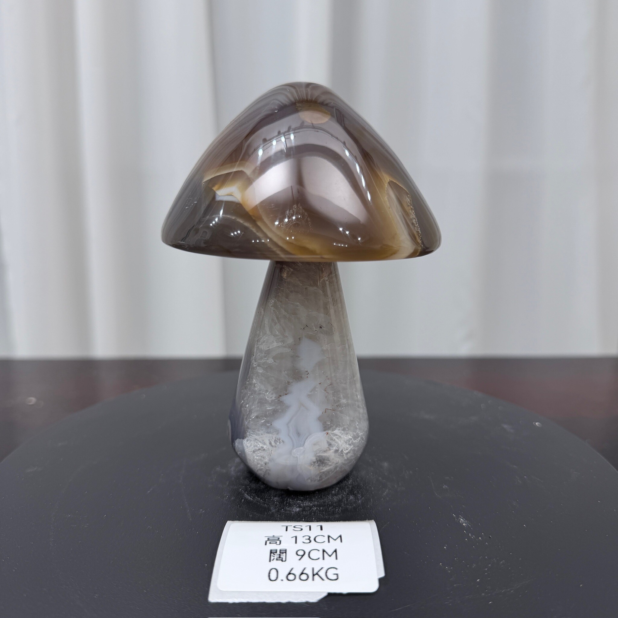 ZA011 TS11 瑪瑙水晶蘑菇 高度13cm 闊度9cm 重量0.66kg