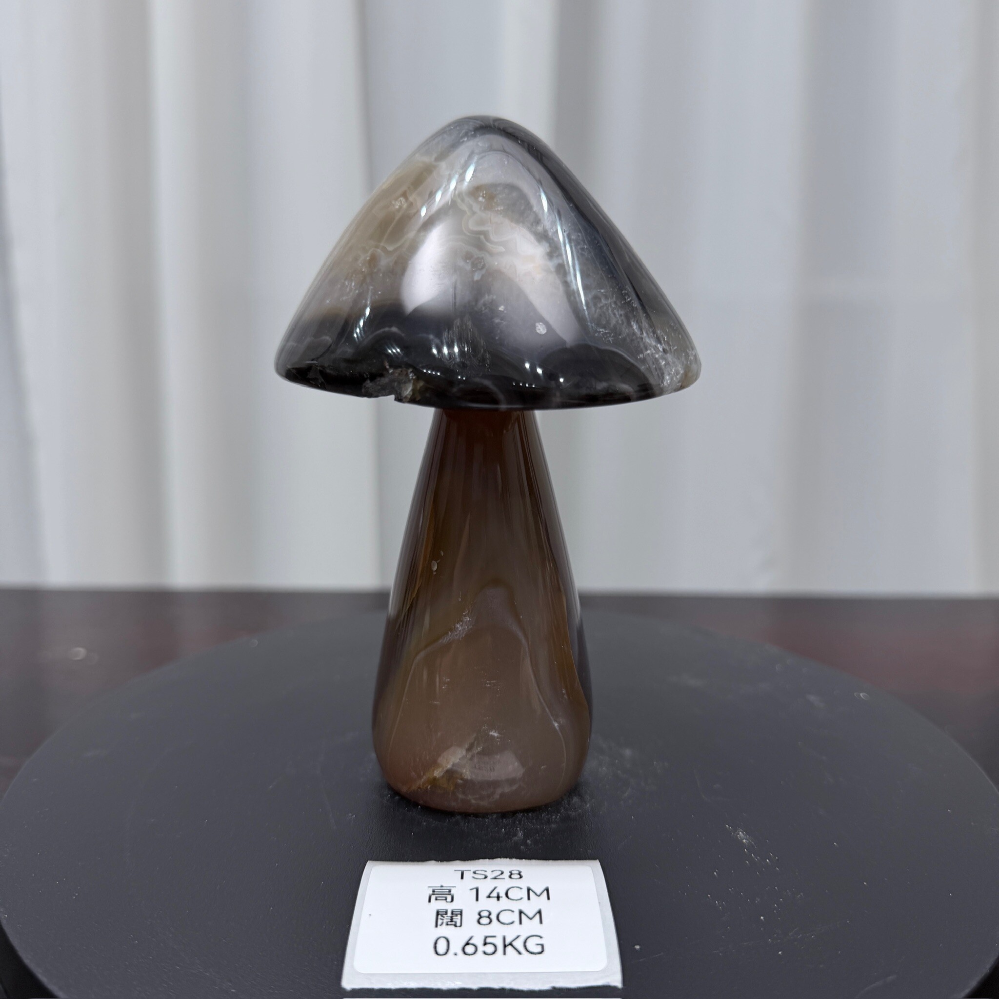 ZA028 TS28 瑪瑙水晶蘑菇 高度14cm 闊度8cm 重量0.65kg
