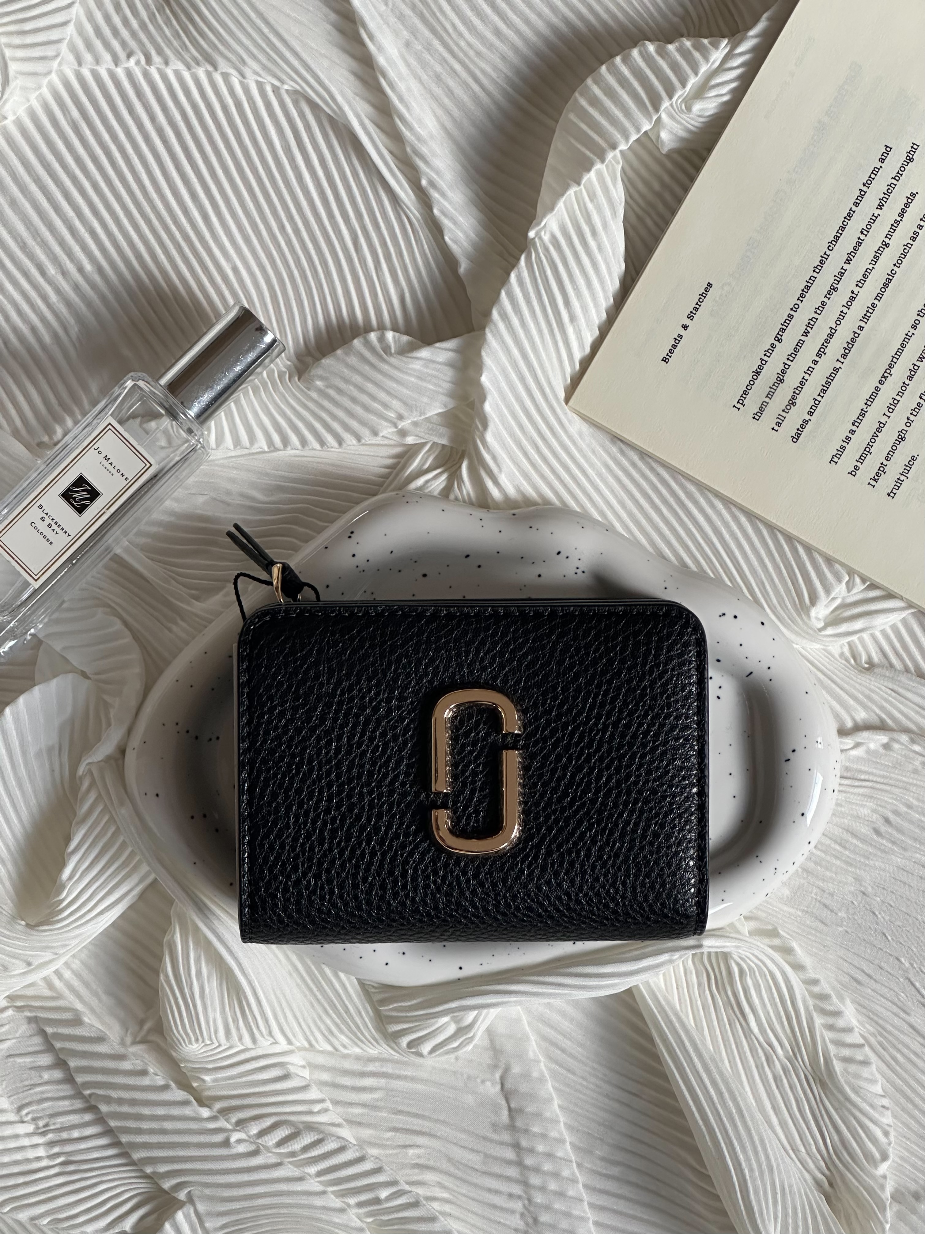 <現貨>Marc Jacobs MJ Marc Mini Compact Wallet 錢包 短夾 黑