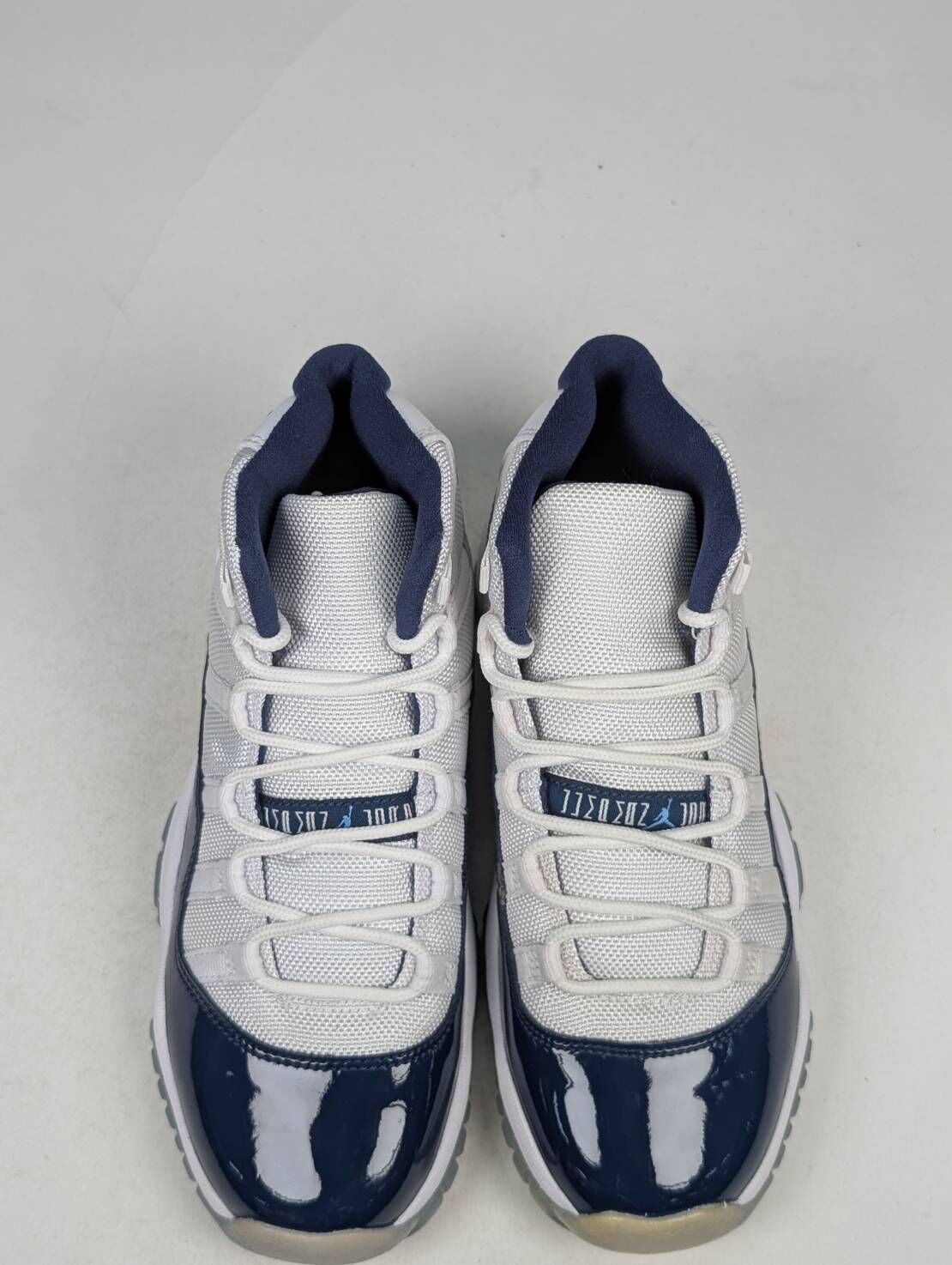 微瑕疵-左右腳中底鞋底微泛黃鞋面色差 378038-123 4.5Y AIR JORDAN 11 “WIN LIKE ’82” GS  女款