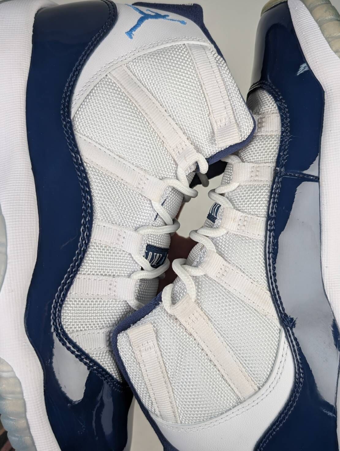 微瑕疵-左右腳中底鞋底微泛黃鞋面色差 378038-123 4.5Y AIR JORDAN 11 “WIN LIKE ’82” GS  女款