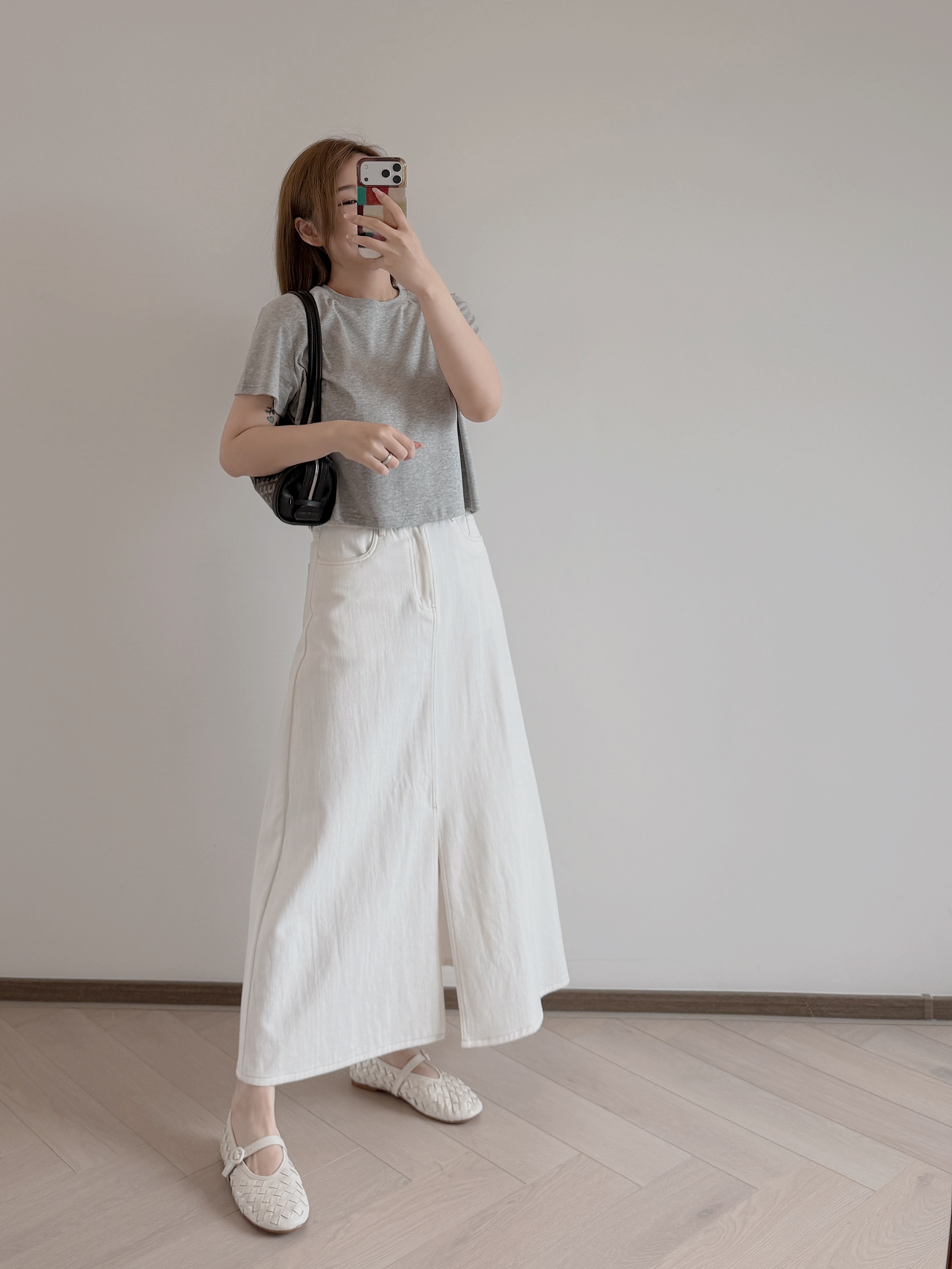 現貨 7404 微寬鬆圓領Crop Tee-灰色