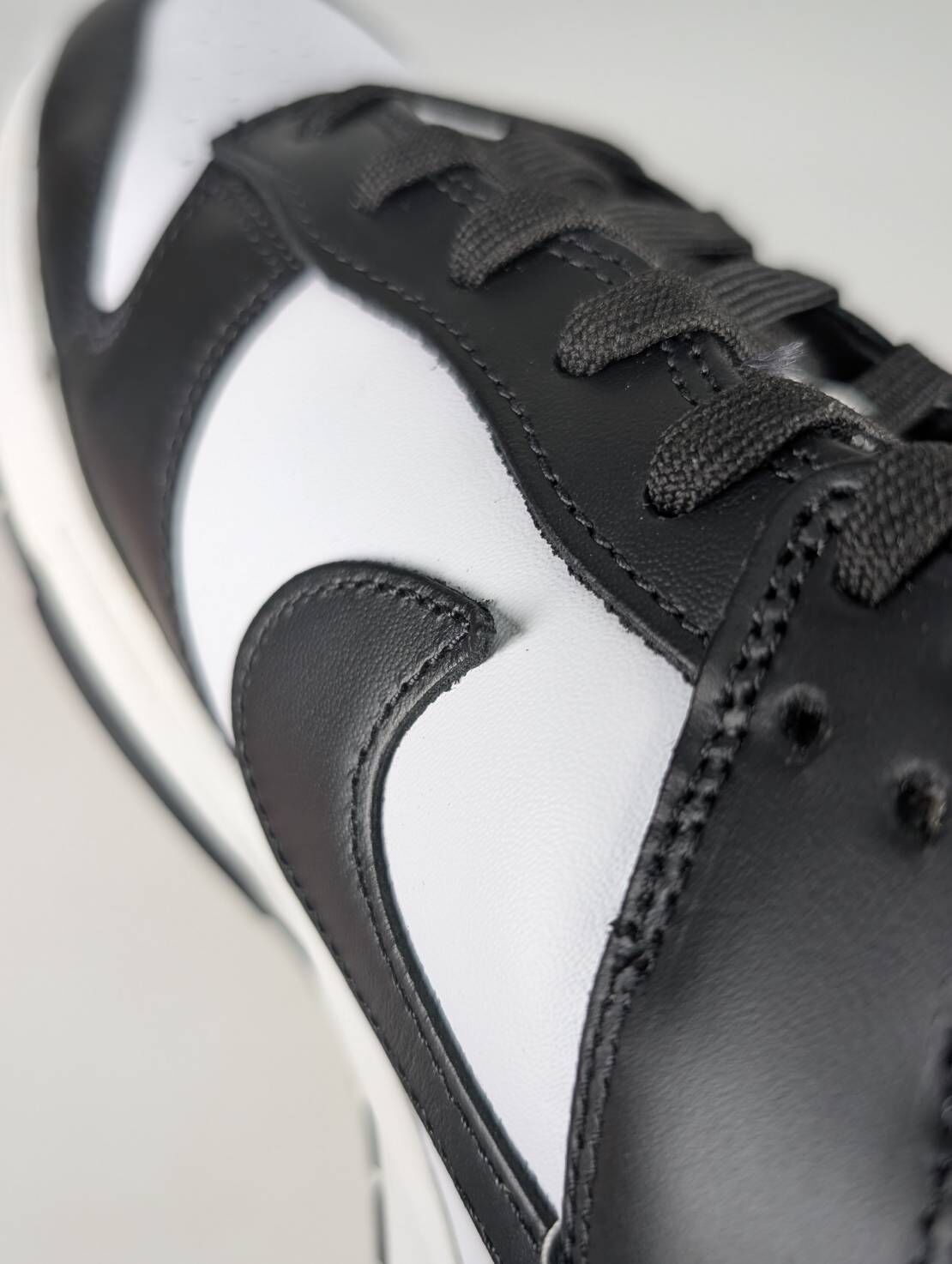 微瑕疵-左右腳內外側勾勾脫落中底泛黃 DD1391-100 M13 Nike Dunk Low “White/Black” 白黑 熊貓 低筒 男女