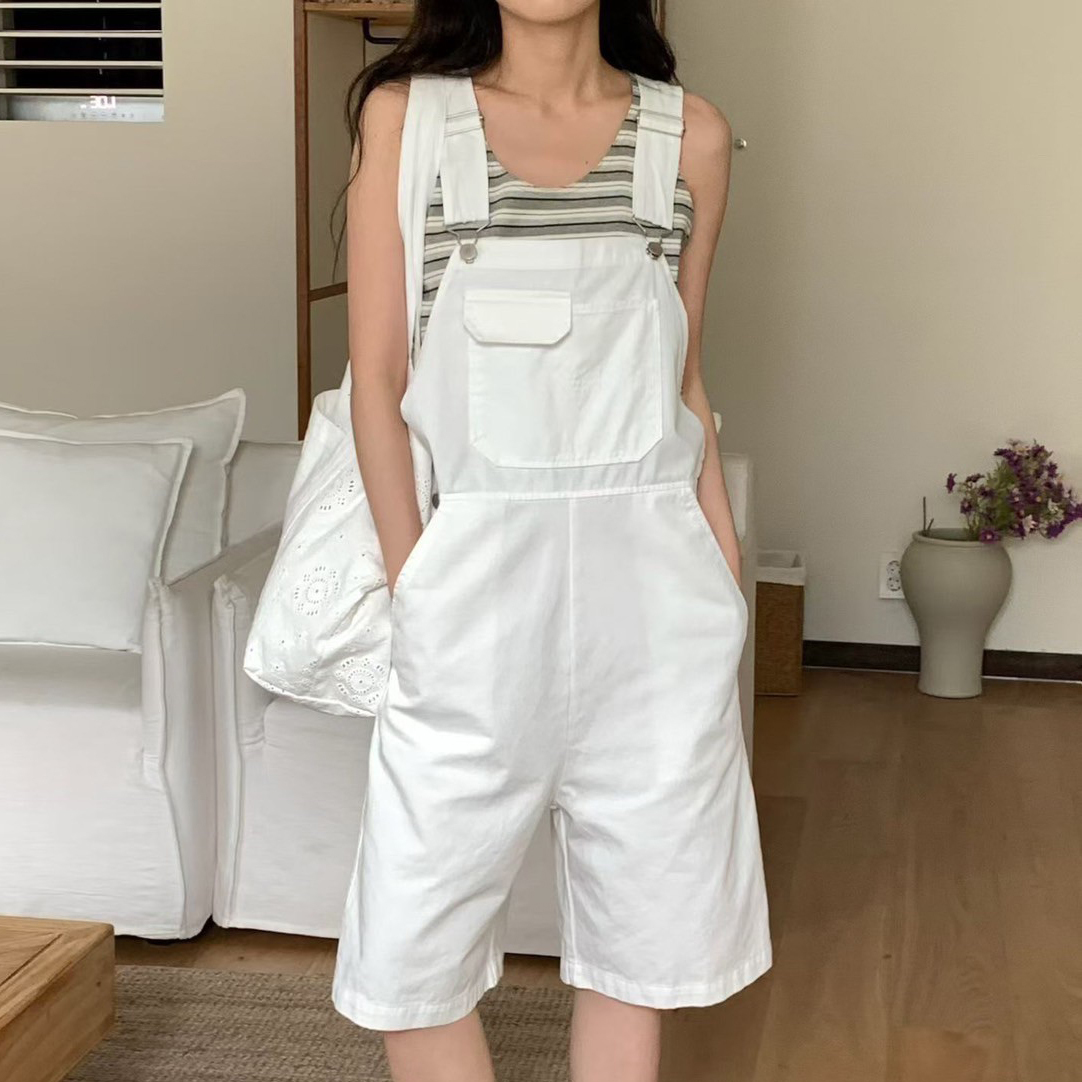 不對稱大口袋造型五分吊帶牛仔褲 / 2色